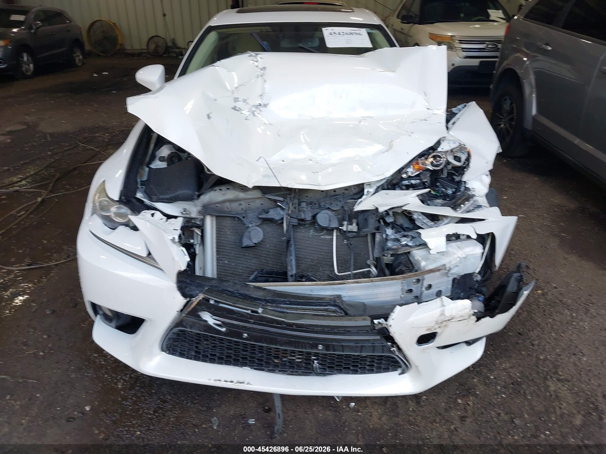 2014 Lexus Is 250 White vin: JTHCF1D24E5009077