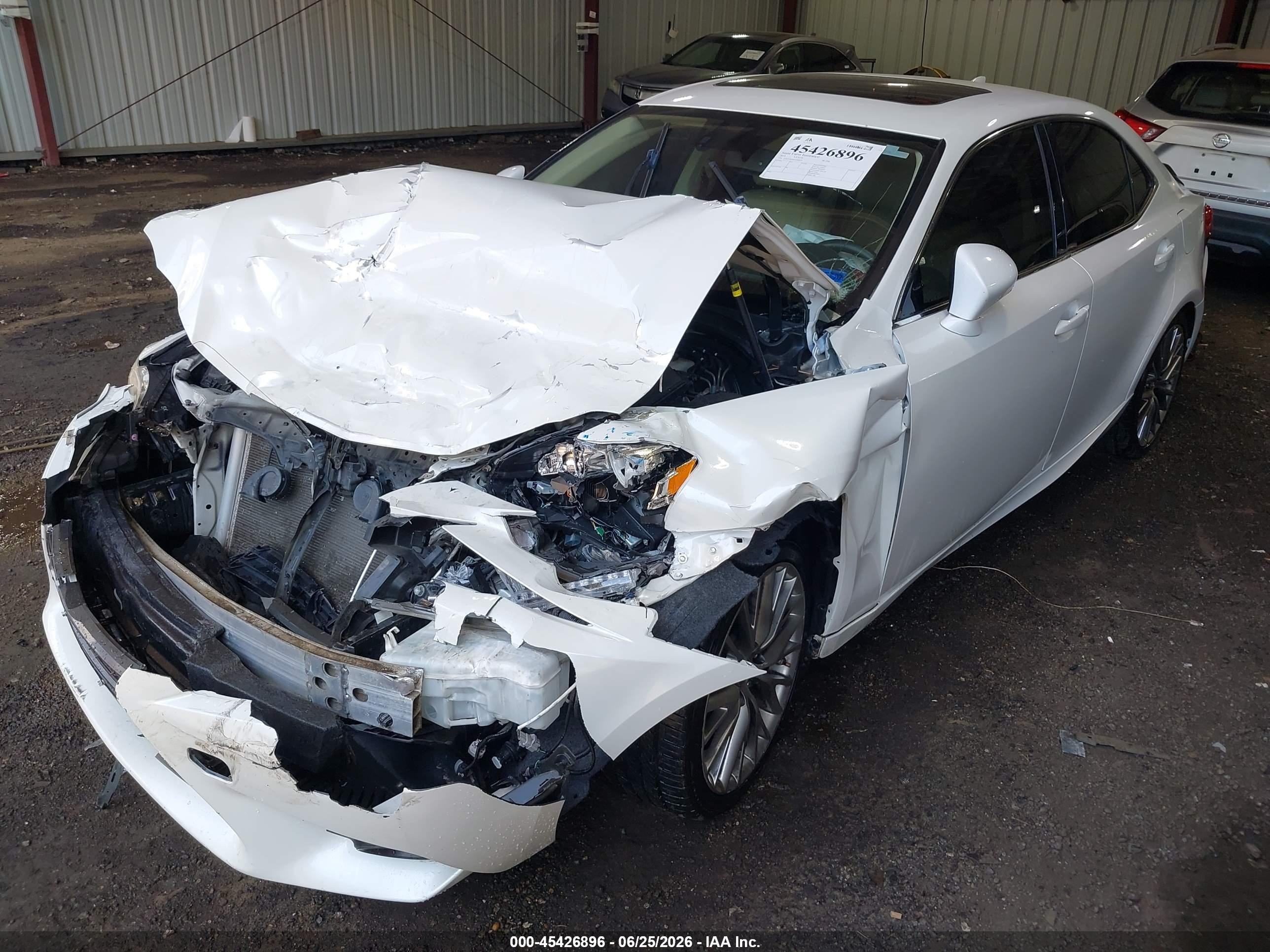 2014 Lexus Is 250   White vin: JTHCF1D24E5009077