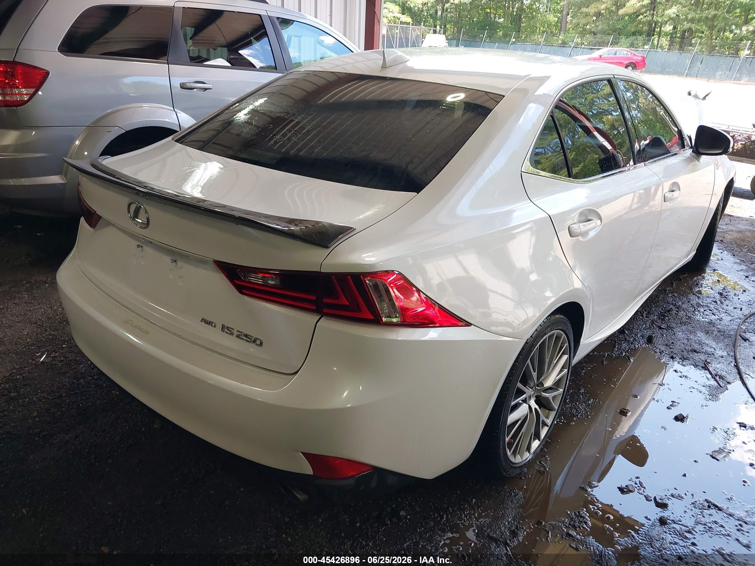 2014 Lexus Is 250   White vin: JTHCF1D24E5009077