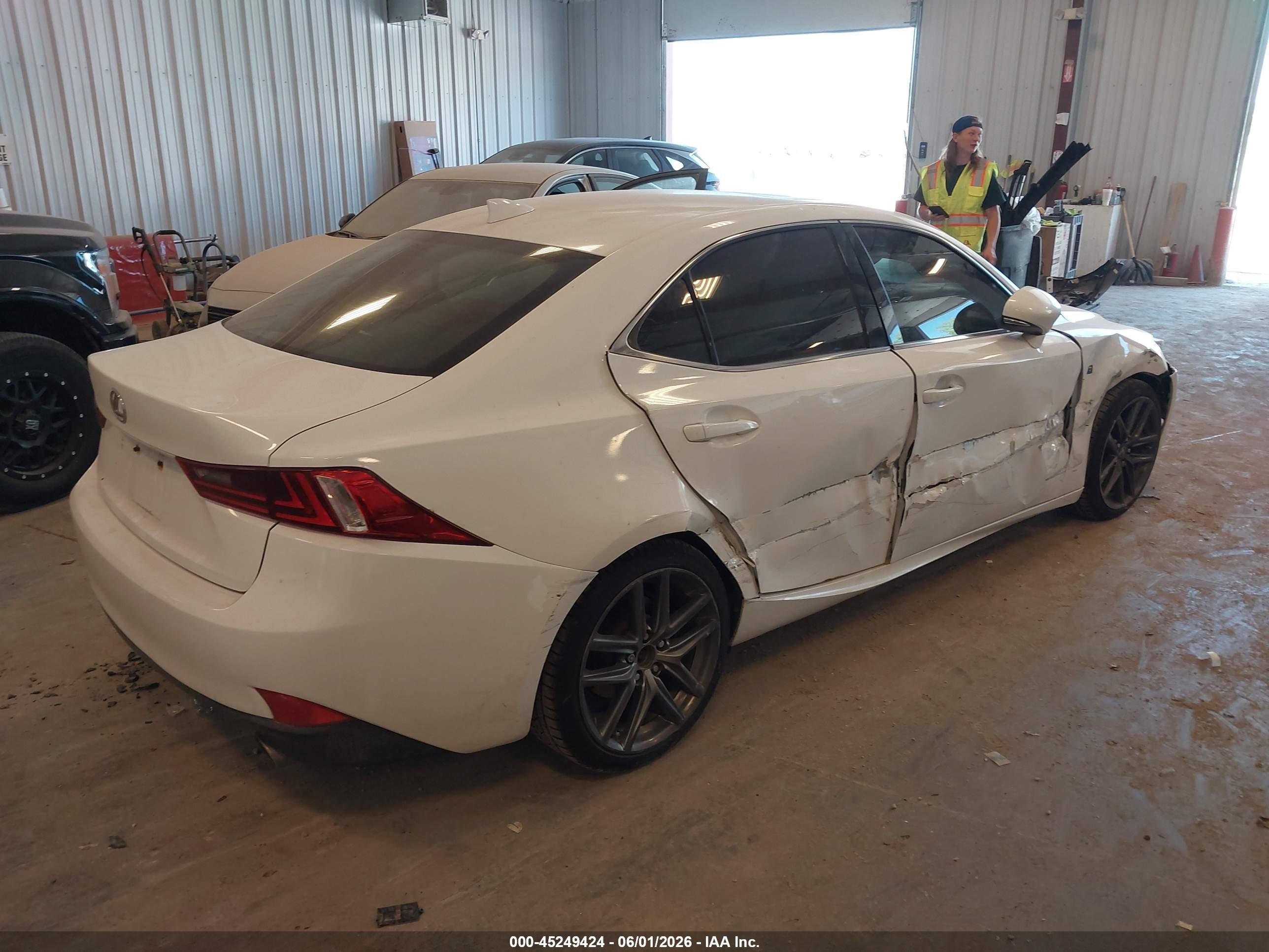 2014 Lexus Is 250   White vin: JTHCF1D24E5010178