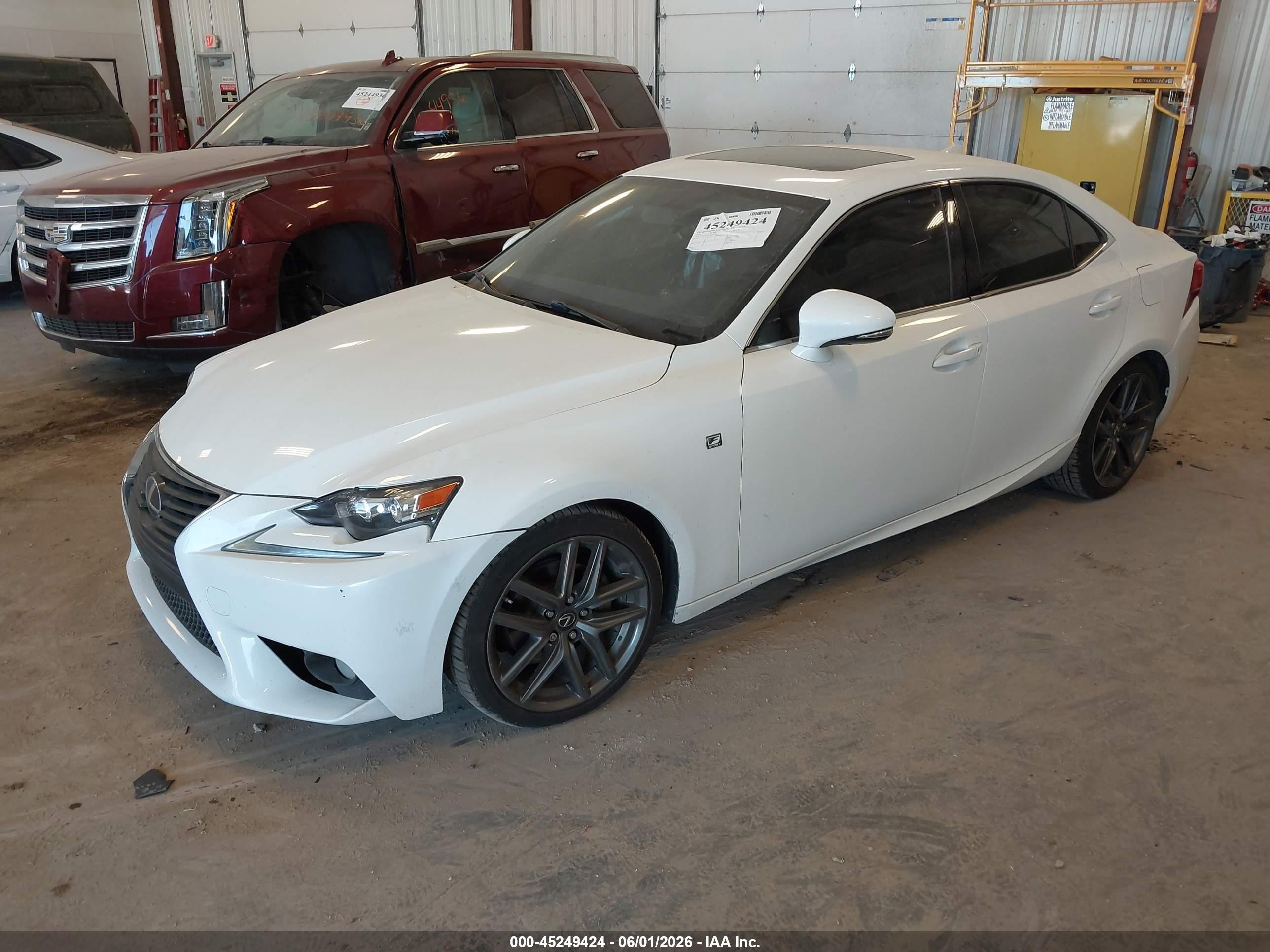 2014 Lexus Is 250   White vin: JTHCF1D24E5010178