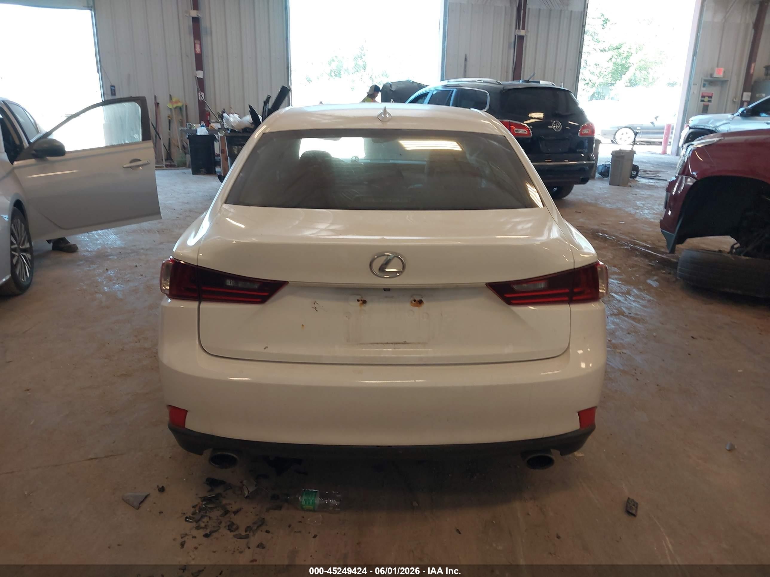 2014 Lexus Is 250   White vin: JTHCF1D24E5010178