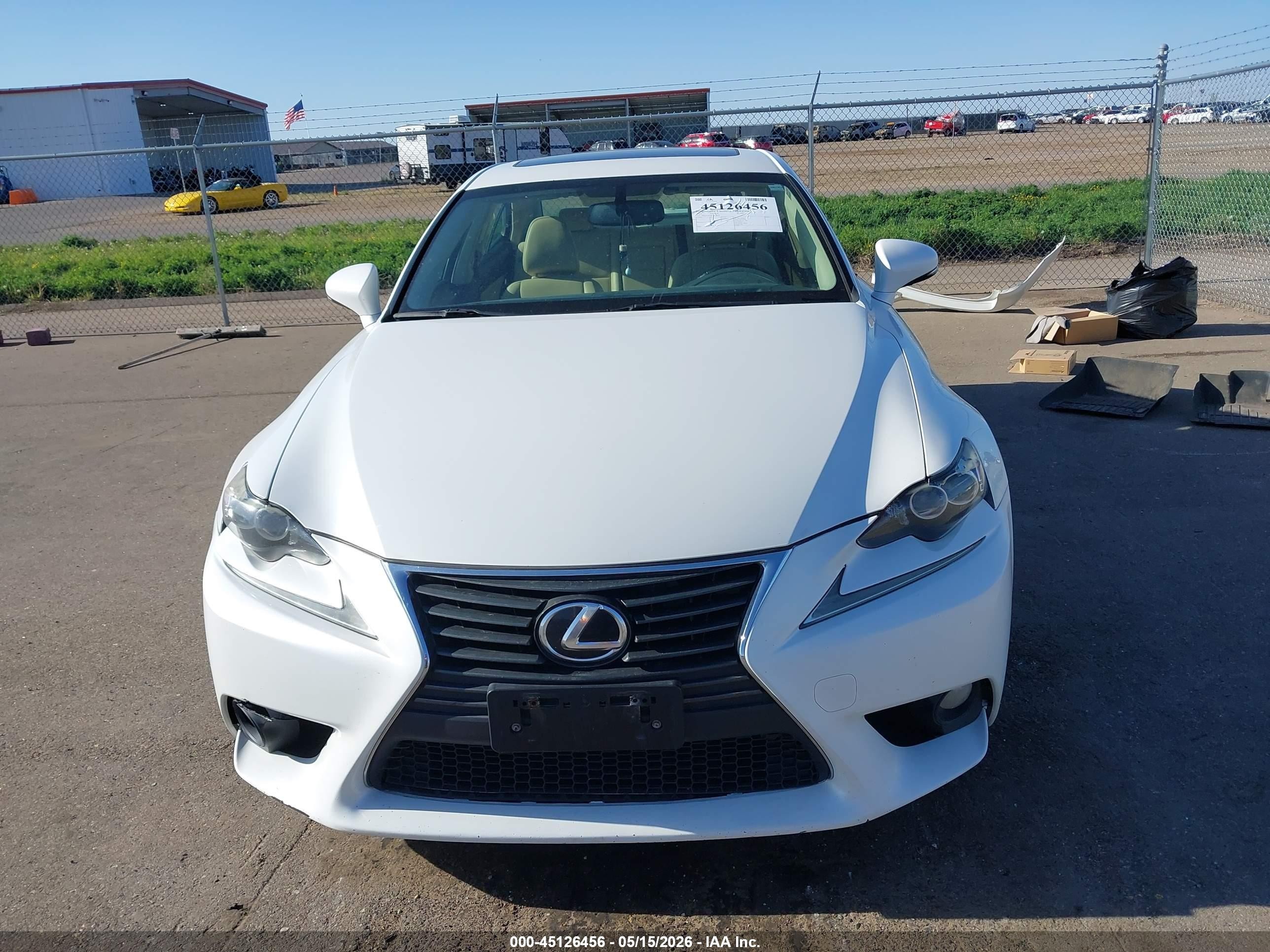 2014 Lexus Is 250   White vin: JTHCF1D24E5013453