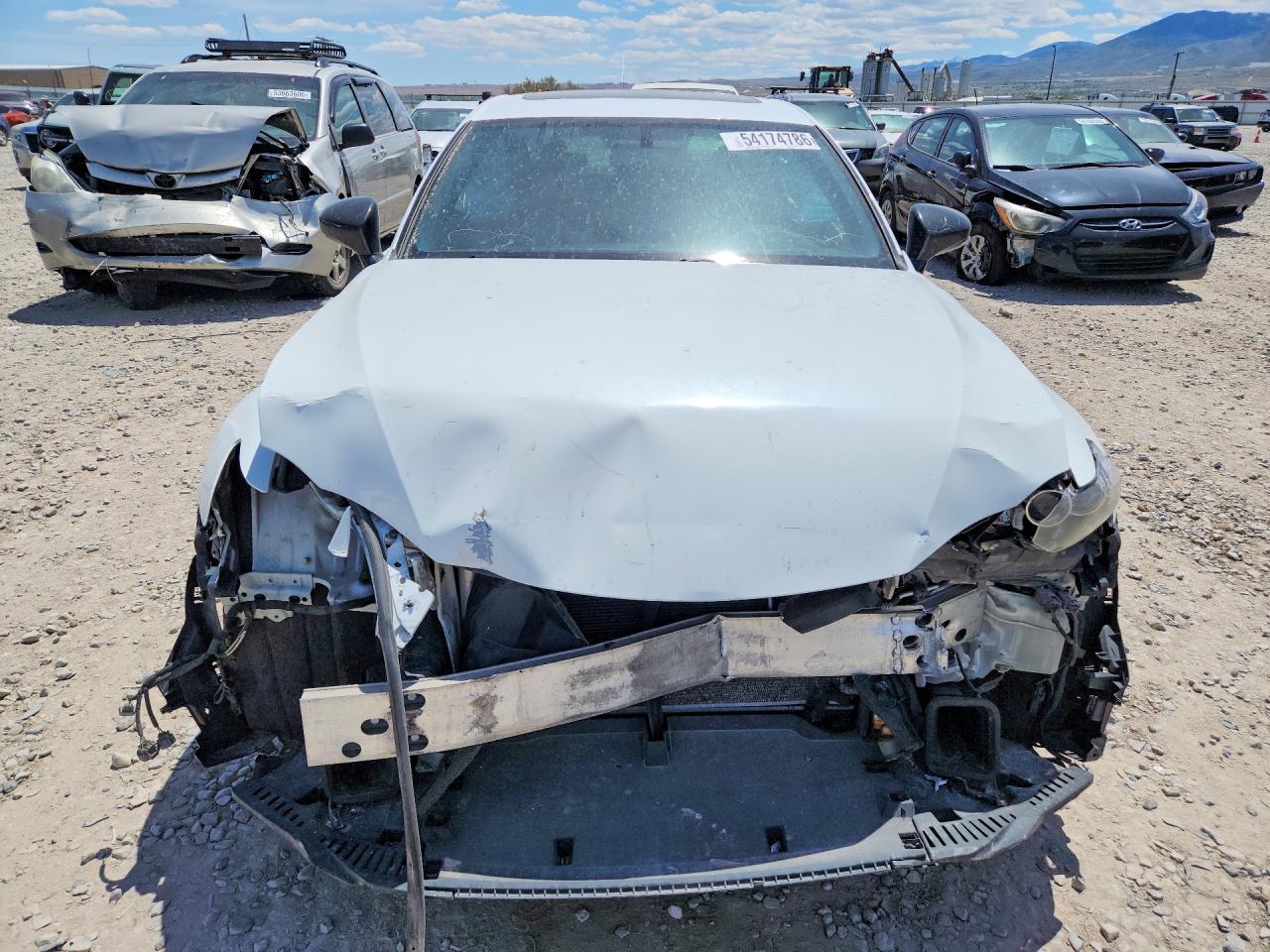 2015 Lexus Is 250 White vin: JTHCF1D24F5022994