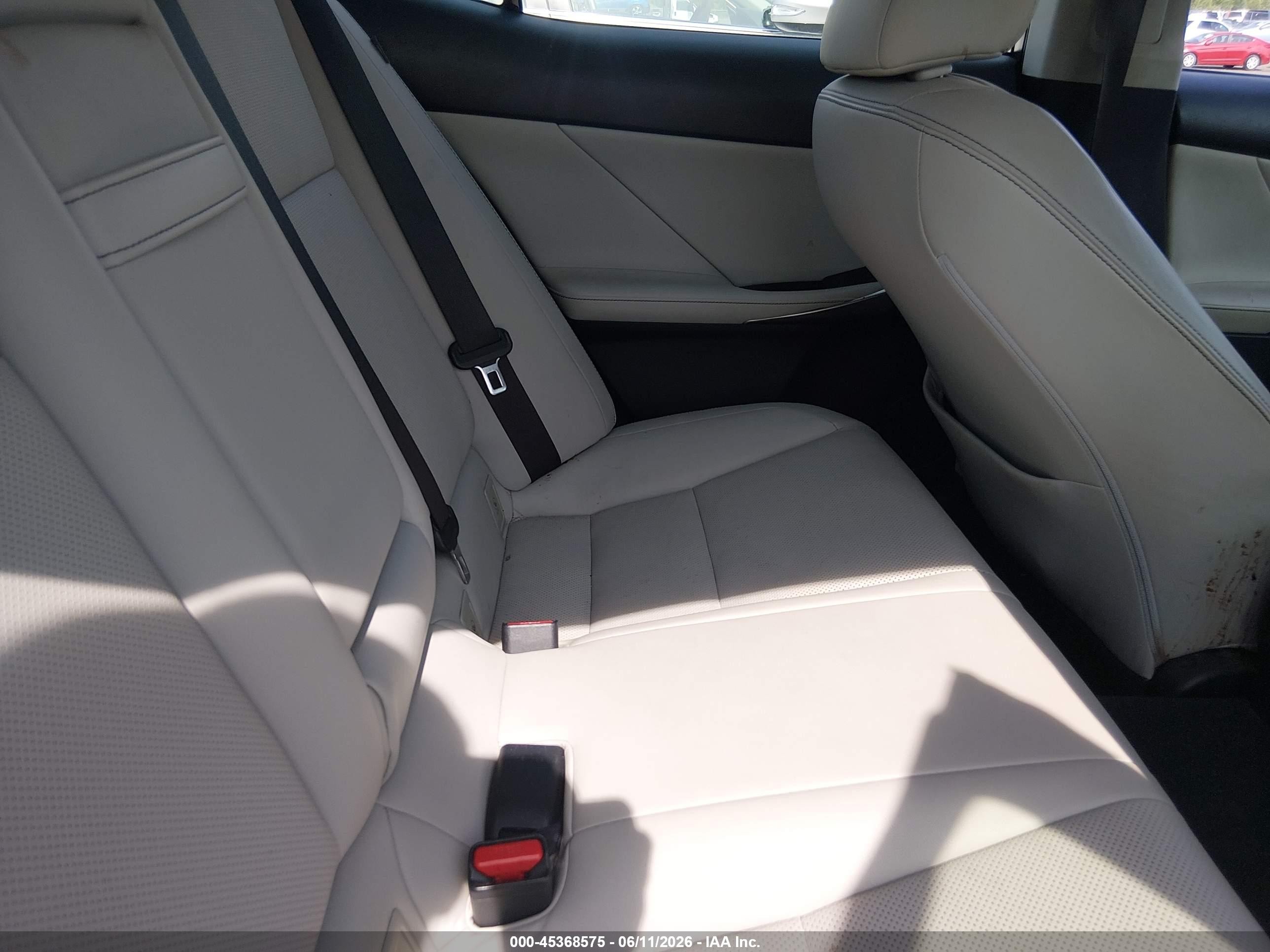2014 Lexus Is 250   Tan vin: JTHCF1D25E5010934