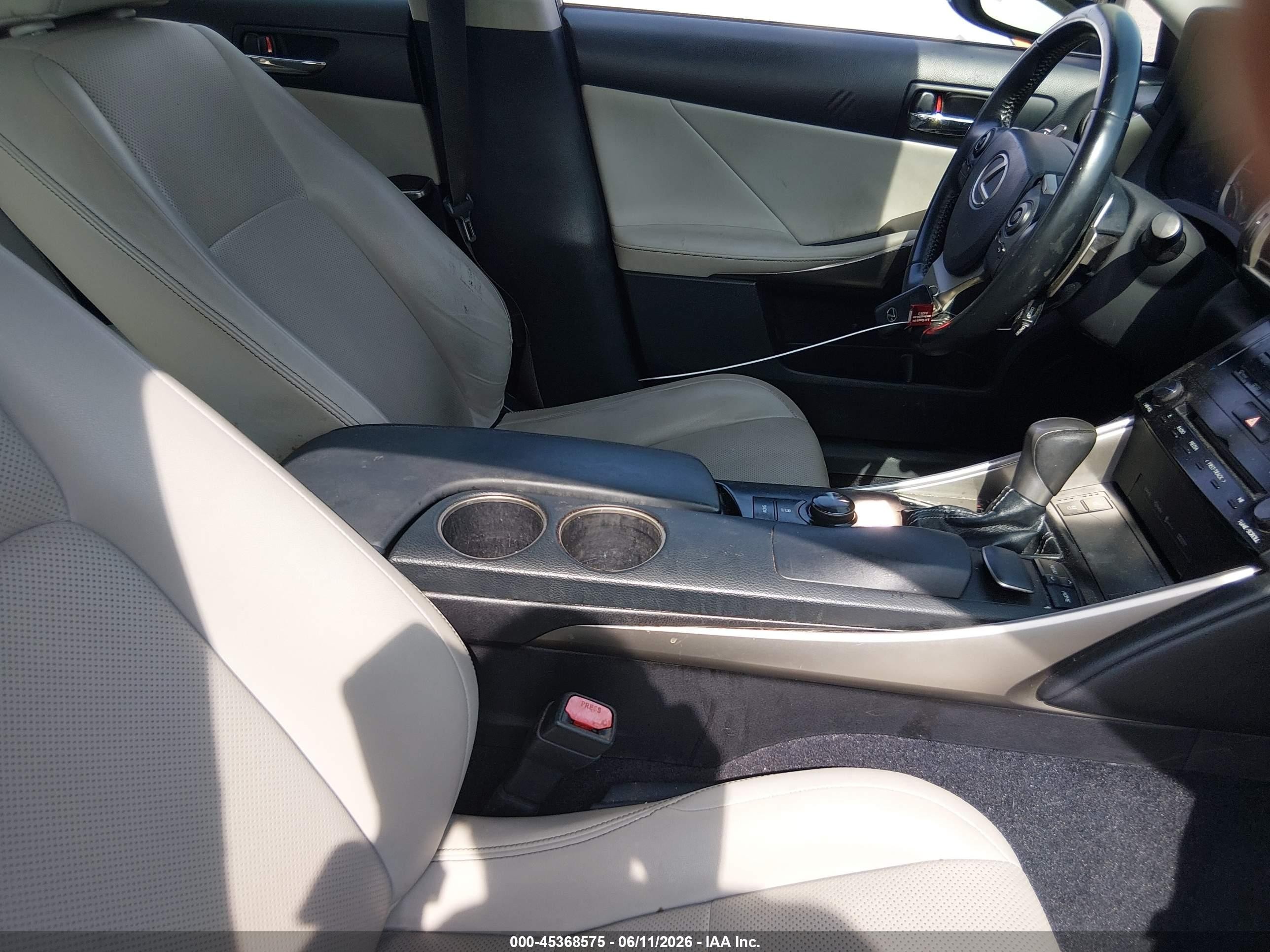 2014 Lexus Is 250   Tan vin: JTHCF1D25E5010934
