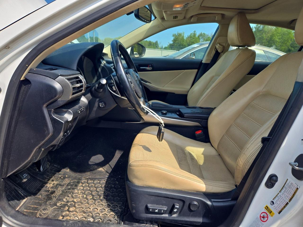 2015 Lexus Is 250 White vin: JTHCF1D25F5016007