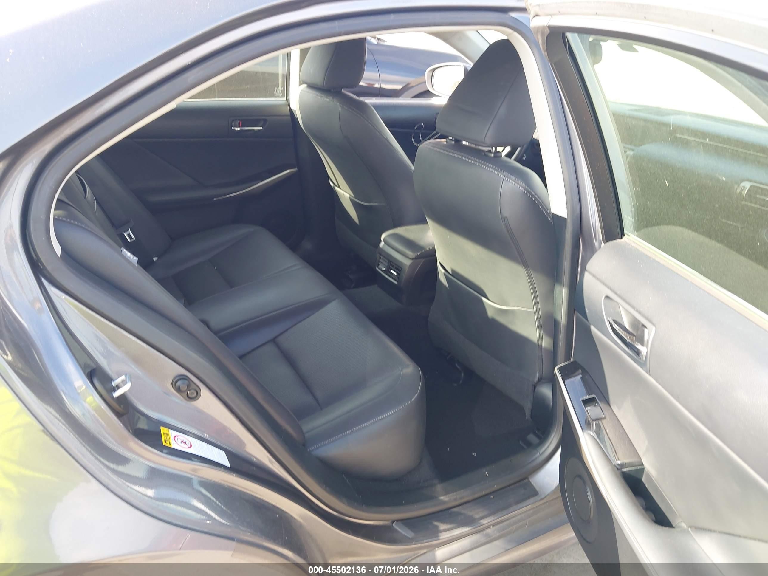 2015 Lexus Is 250   Серый vin: JTHCF1D25F5020591