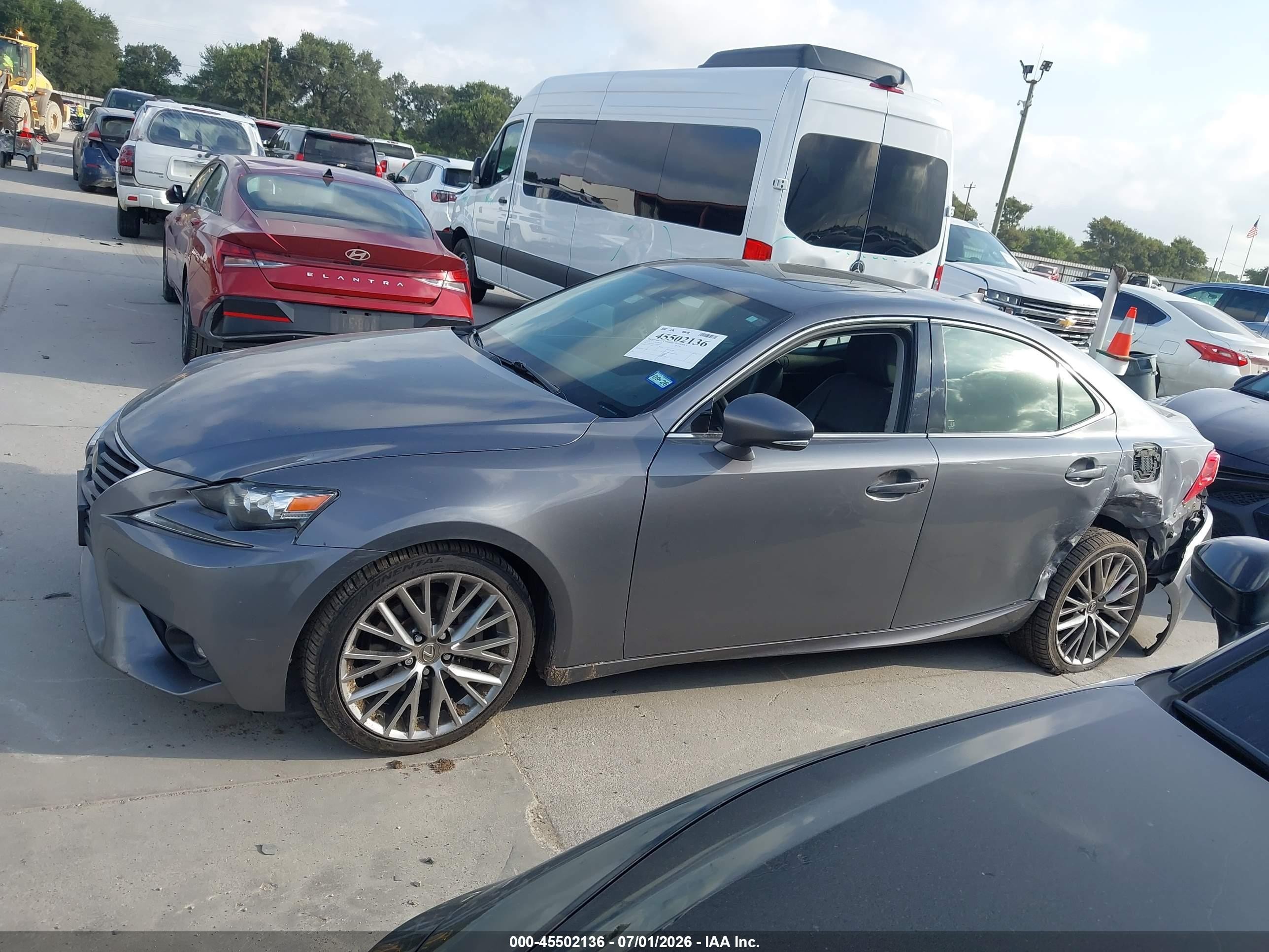 2015 Lexus Is 250   Серый vin: JTHCF1D25F5020591