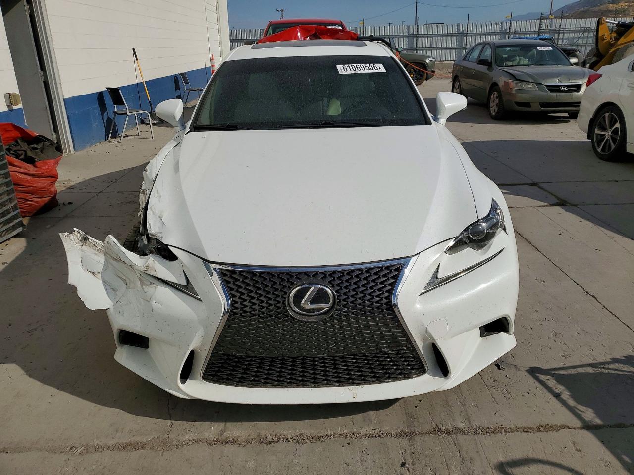 2014 Lexus Is 250 White vin: JTHCF1D26E5013504