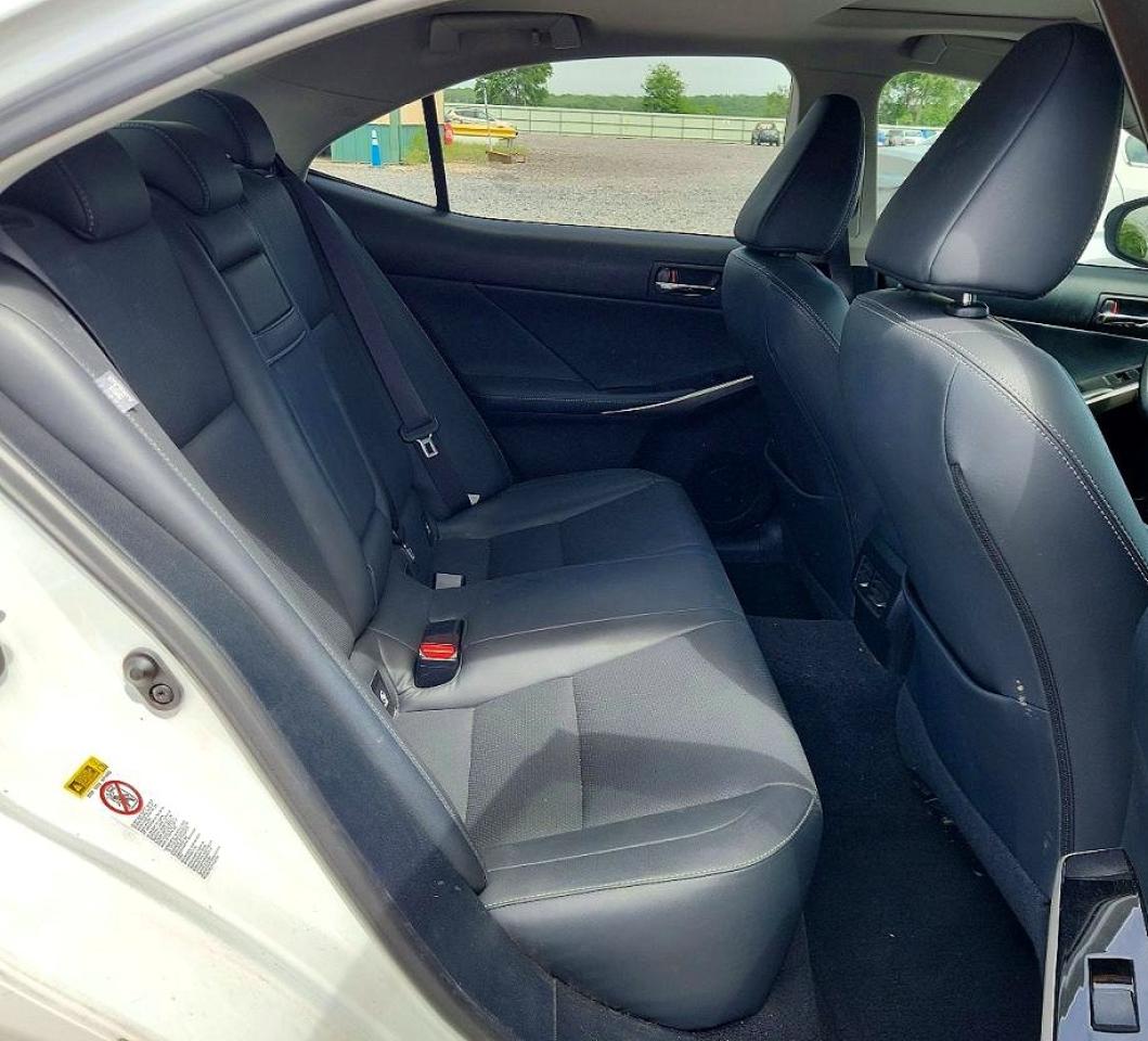 2015 Lexus Is 250 White vin: JTHCF1D26F5023001