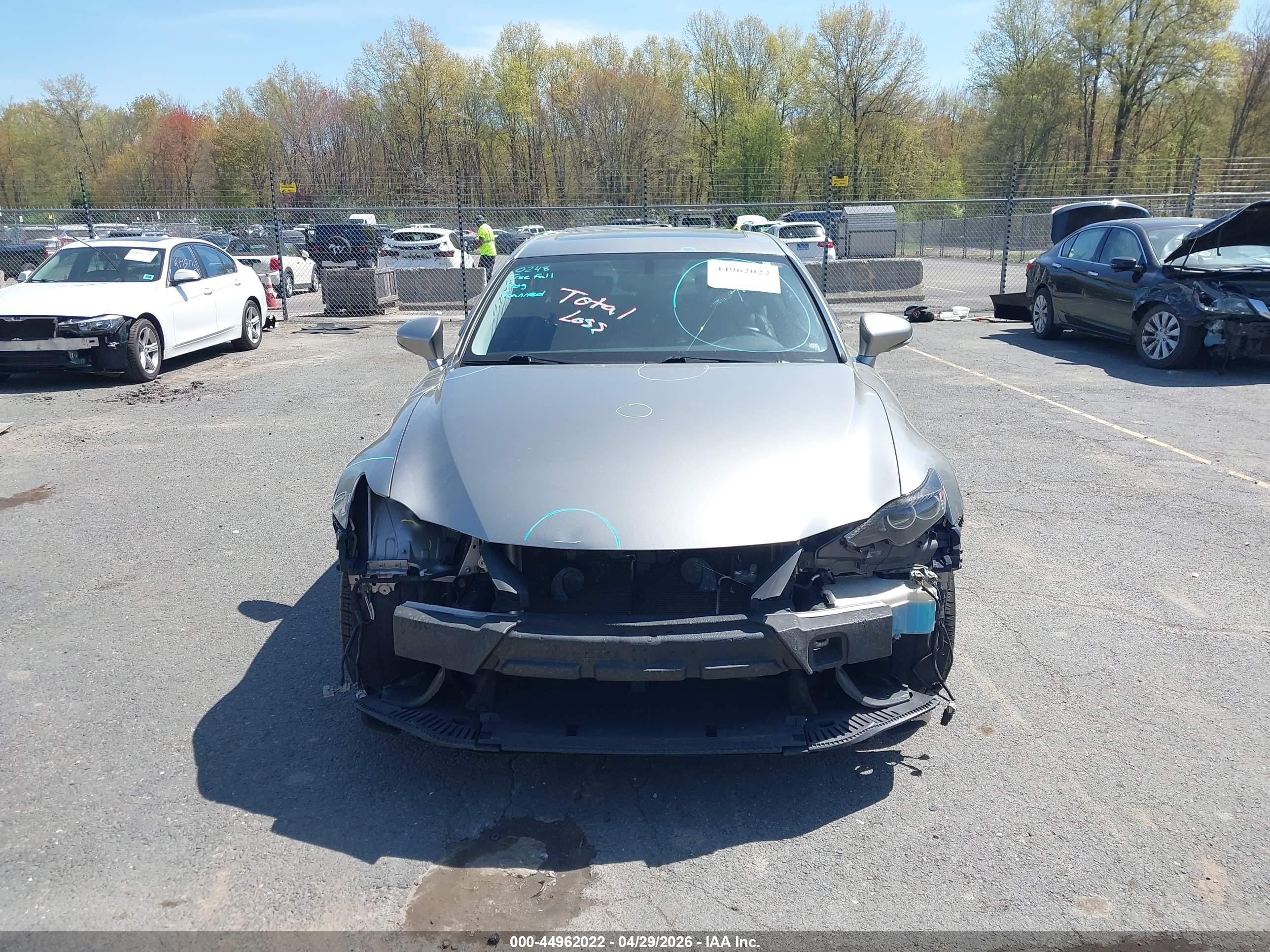 2014 Lexus Is 250   Beige vin: JTHCF1D28E5005744