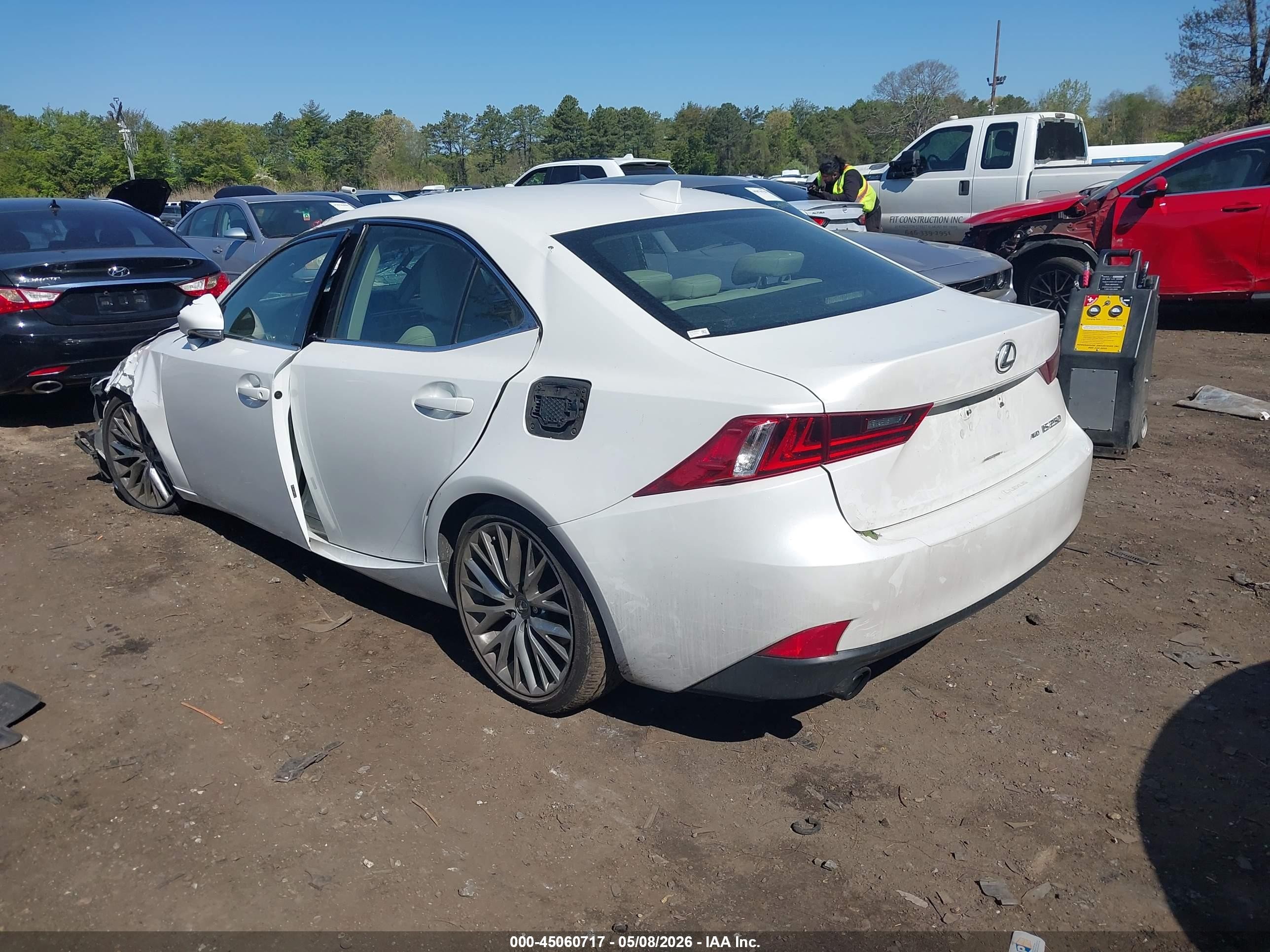 2014 Lexus Is 250   White vin: JTHCF1D28E5011639