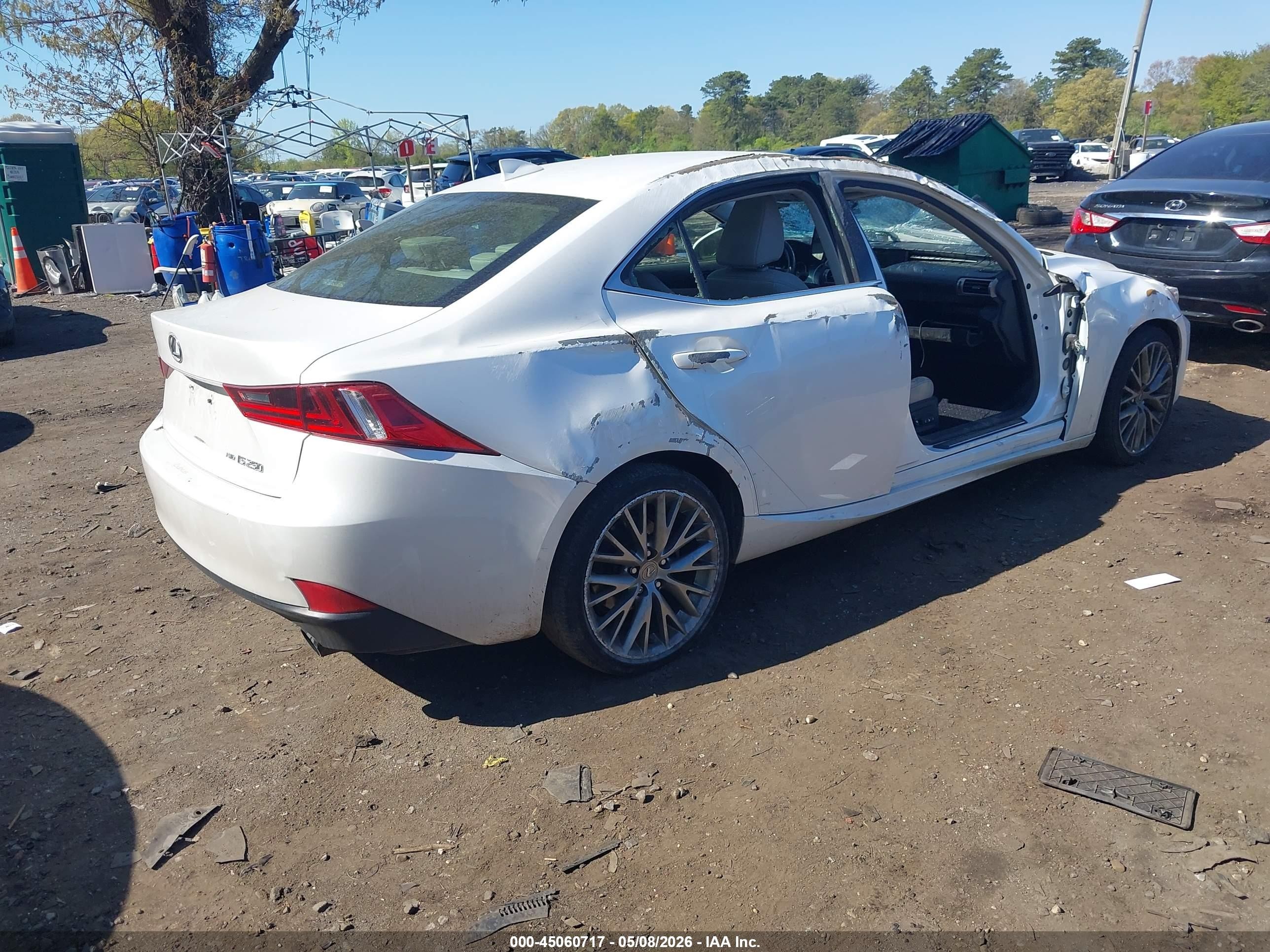 2014 Lexus Is 250   White vin: JTHCF1D28E5011639