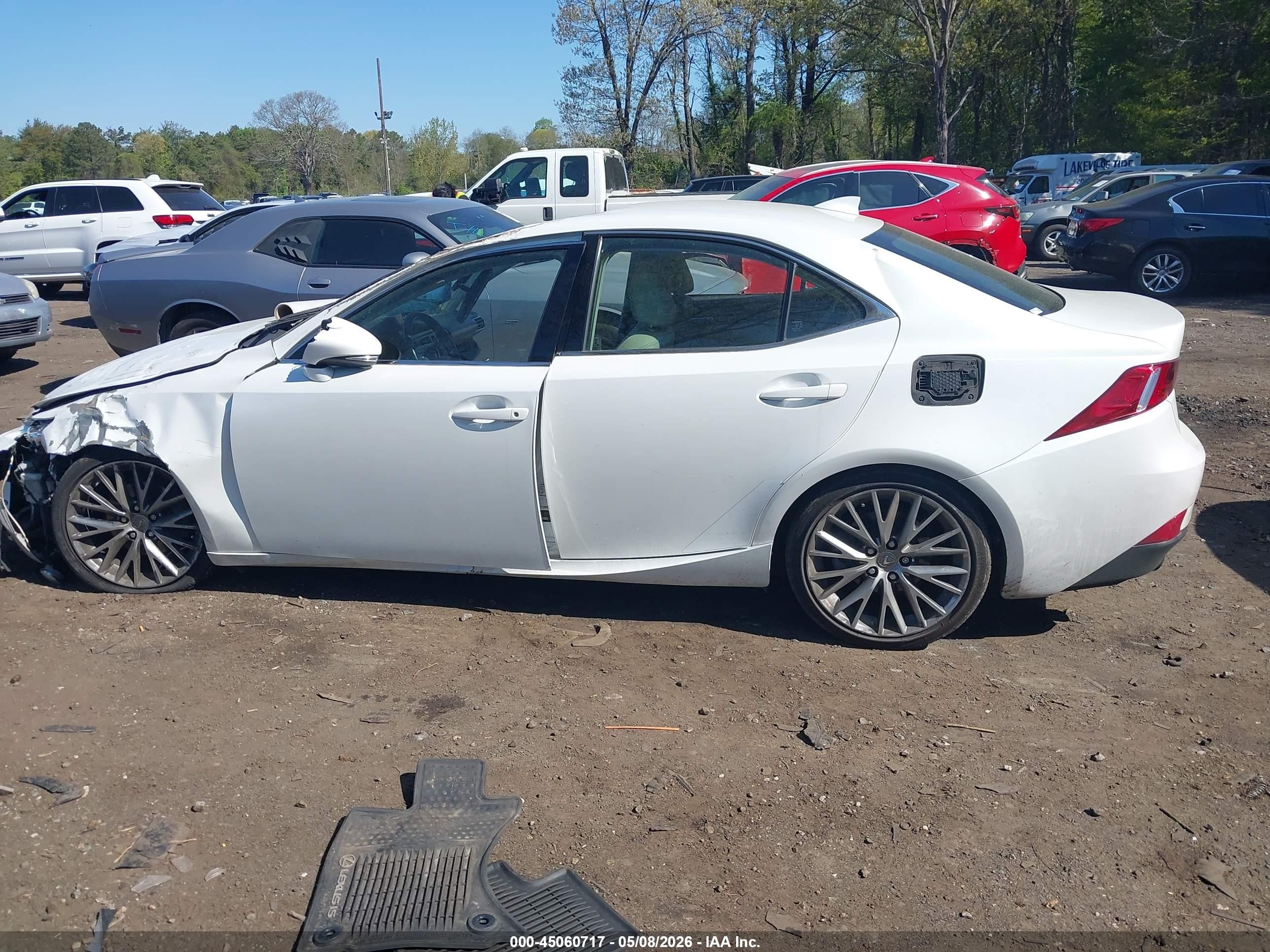 2014 Lexus Is 250   White vin: JTHCF1D28E5011639