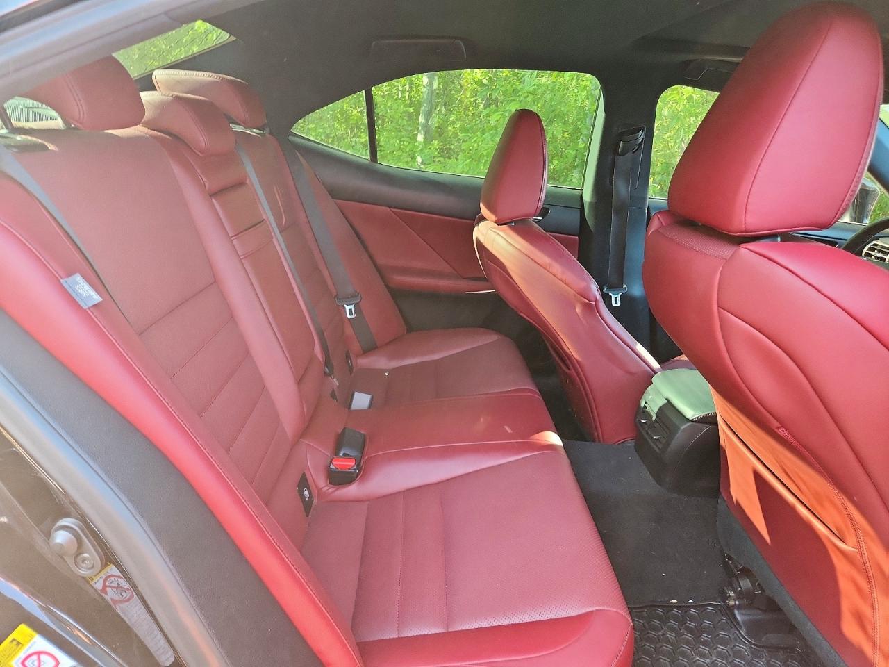 2015 Lexus Is 250 Черный vin: JTHCF1D28F5017541