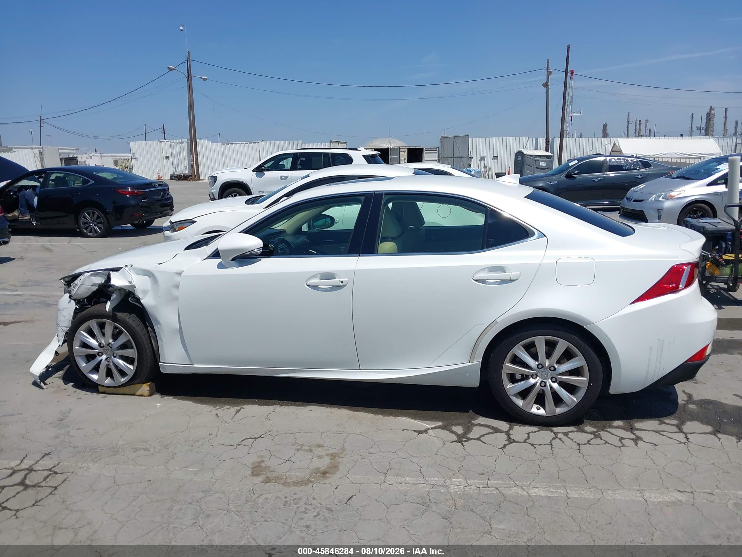 2015 Lexus Is 250   White vin: JTHCF1D28F5019385
