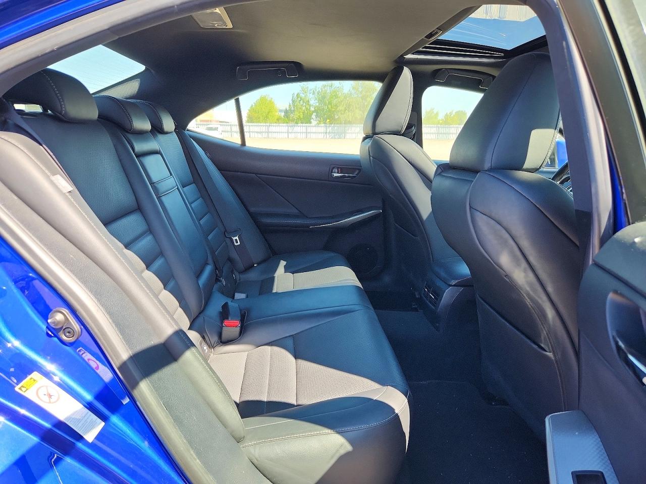 2015 Lexus Is 250 Blue vin: JTHCF1D29F5018021
