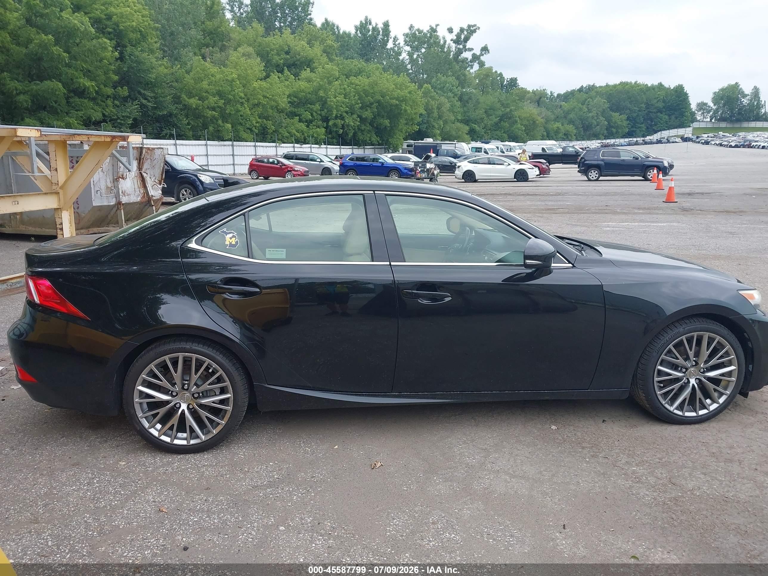 2014 Lexus Is 250   Black vin: JTHCF1D2XE5003722