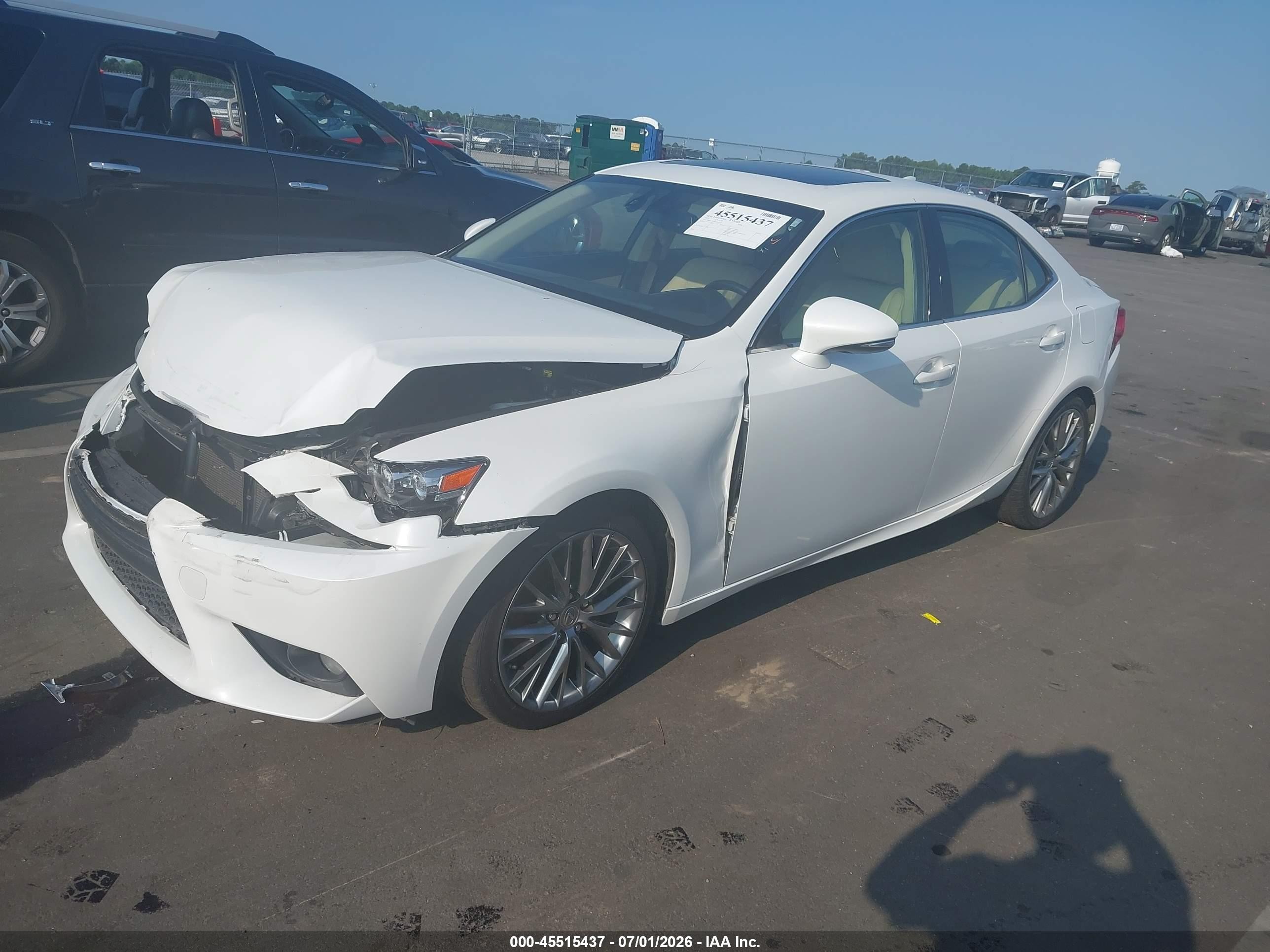 2014 Lexus Is 250   White vin: JTHCF1D2XE5007110