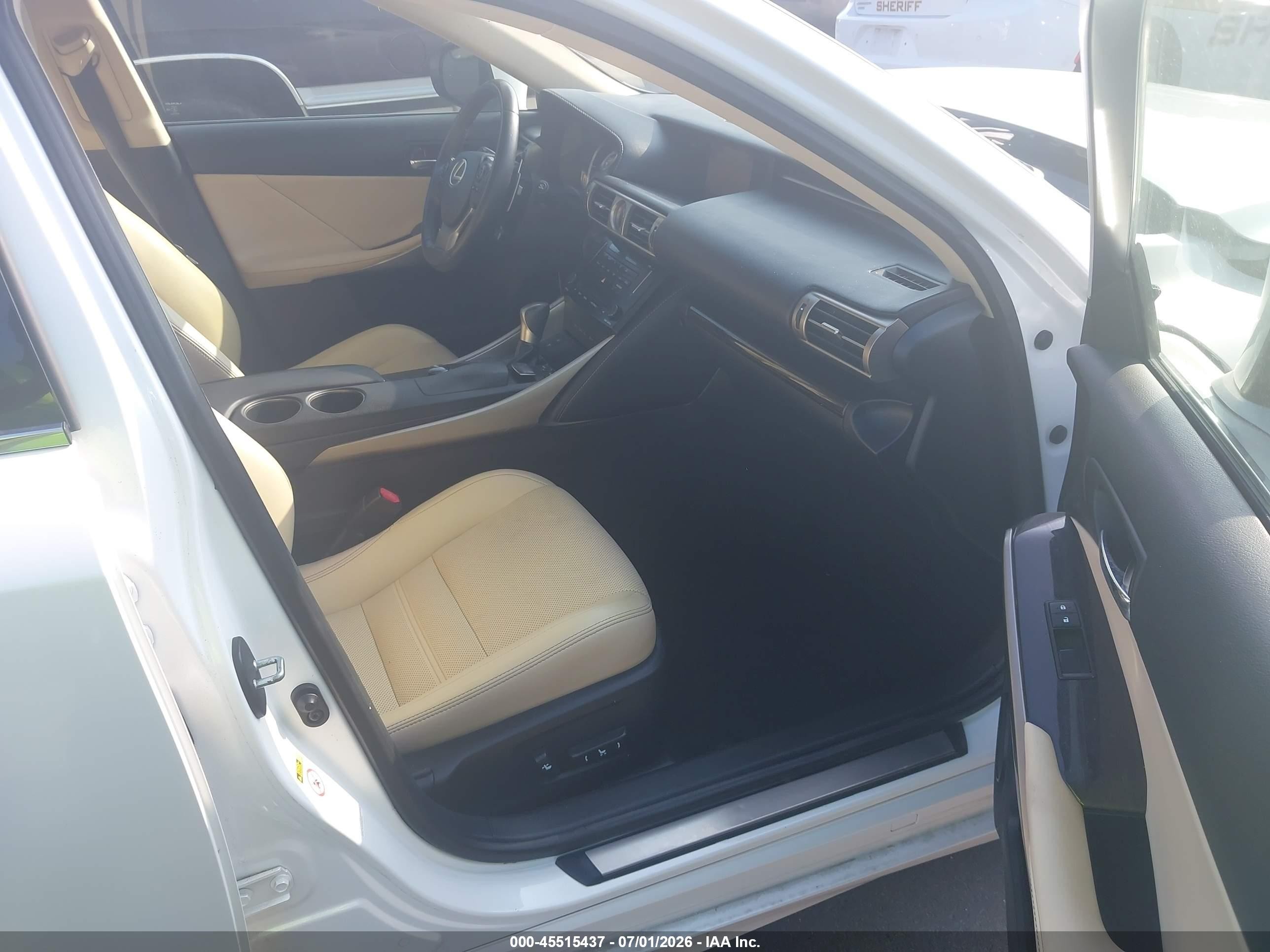2014 Lexus Is 250   White vin: JTHCF1D2XE5007110