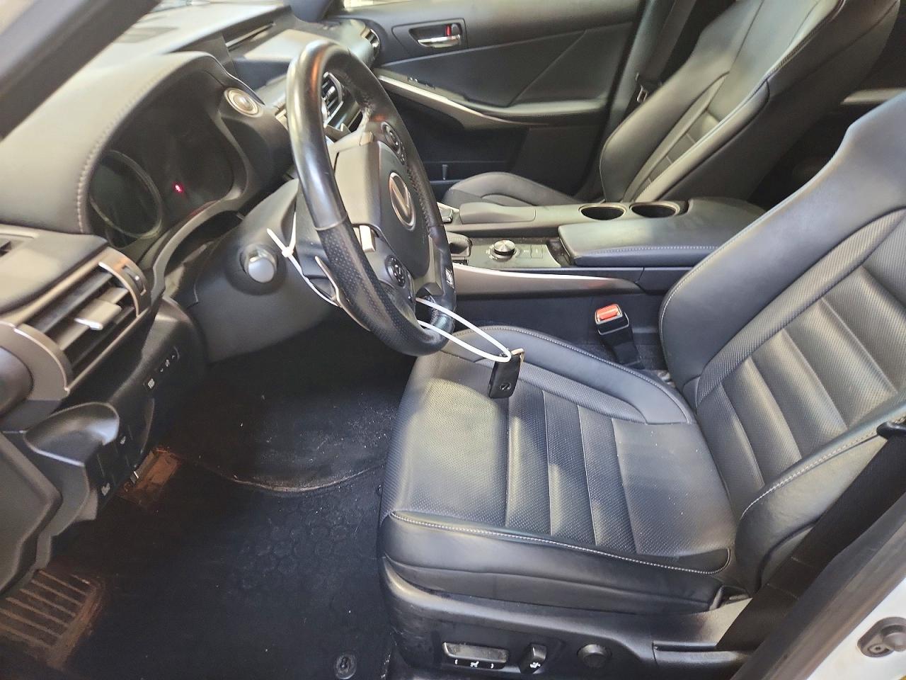 2015 Lexus Is 250 White vin: JTHCF1D2XF5021073