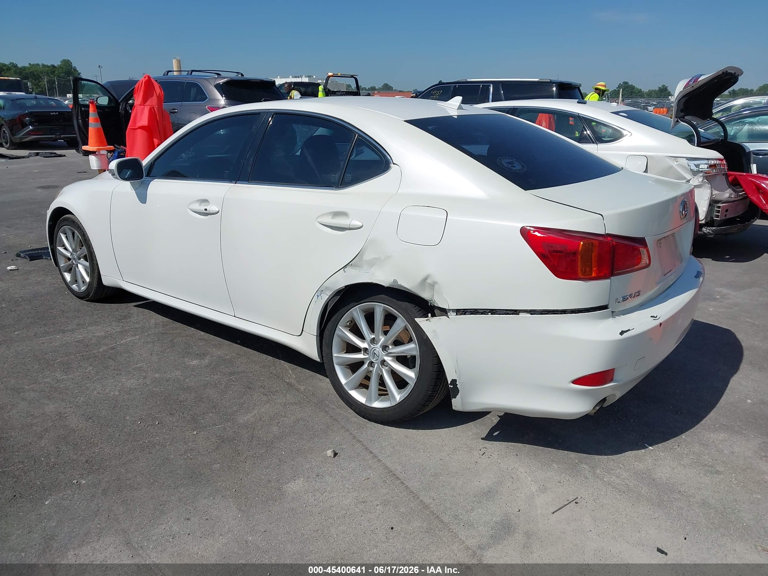 2010 Lexus Is 250   Белый vin: JTHCF5C20A2032697
