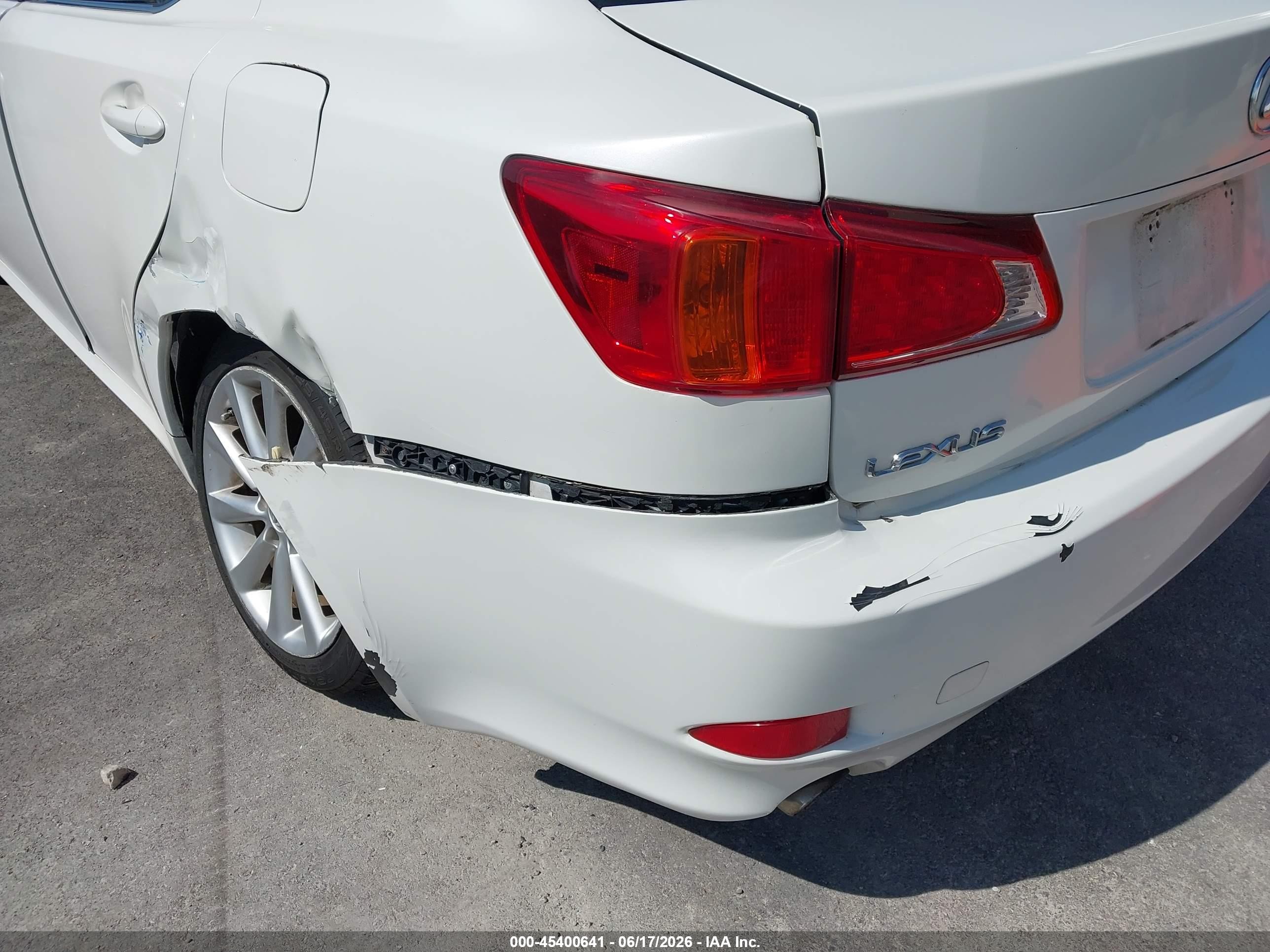 2010 Lexus Is 250   Белый vin: JTHCF5C20A2032697