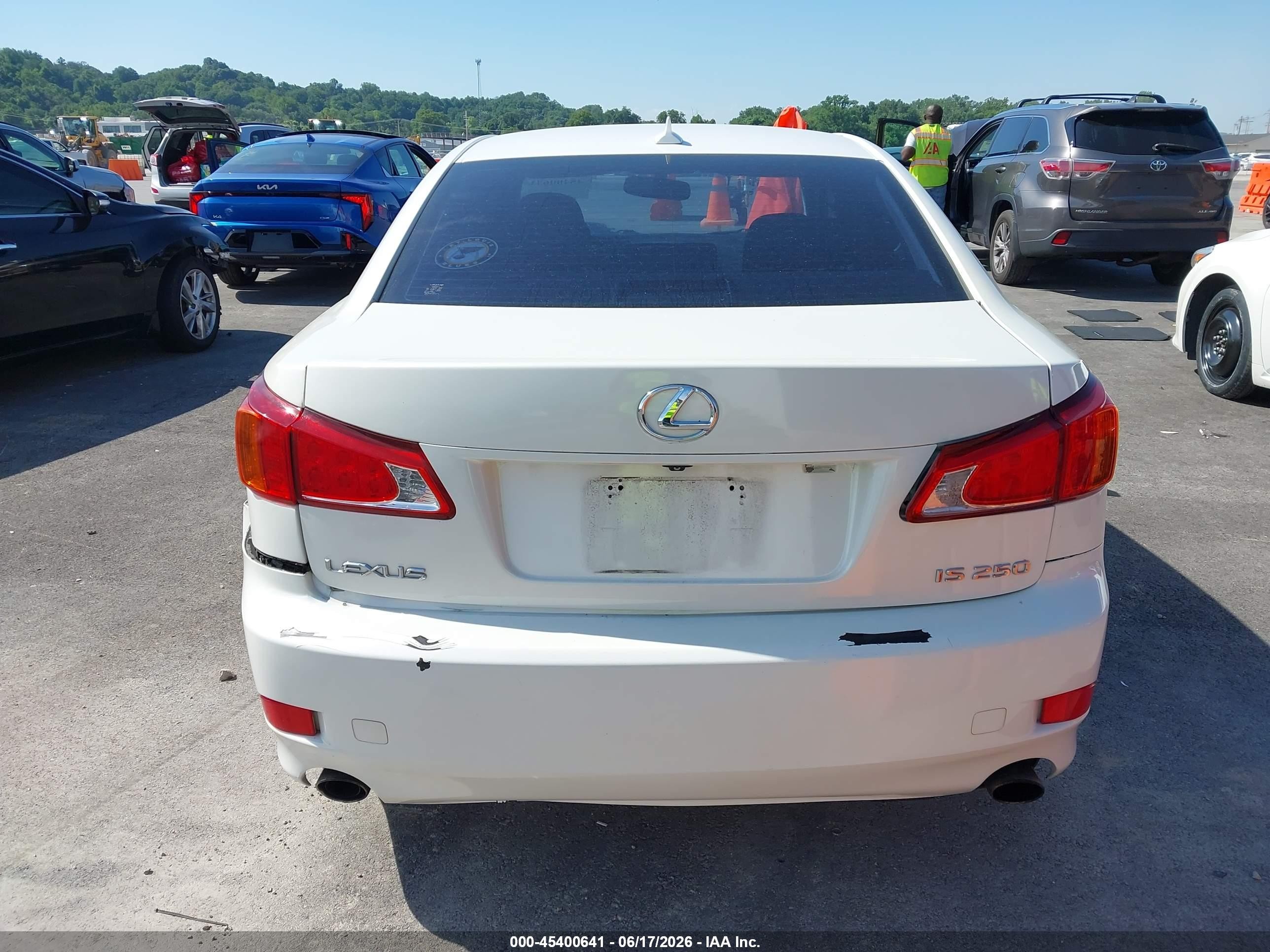 2010 Lexus Is 250   Белый vin: JTHCF5C20A2032697