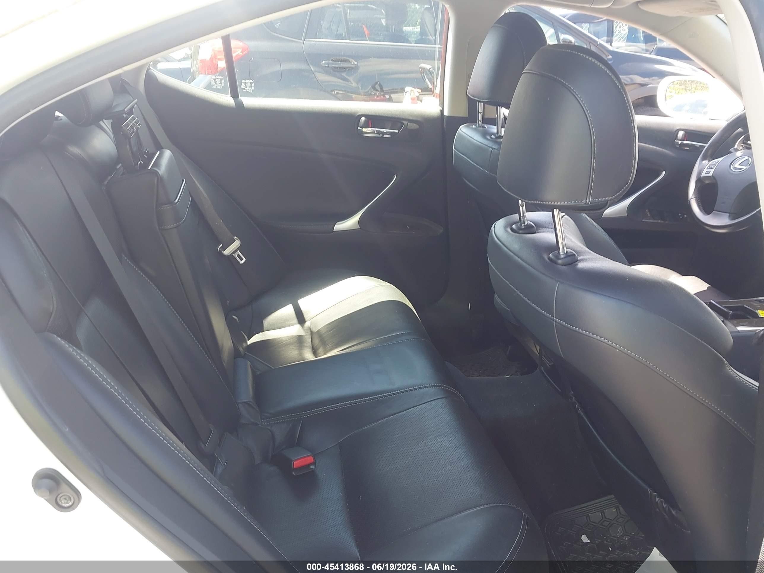 2011 Lexus Is 250   White vin: JTHCF5C20B5052531