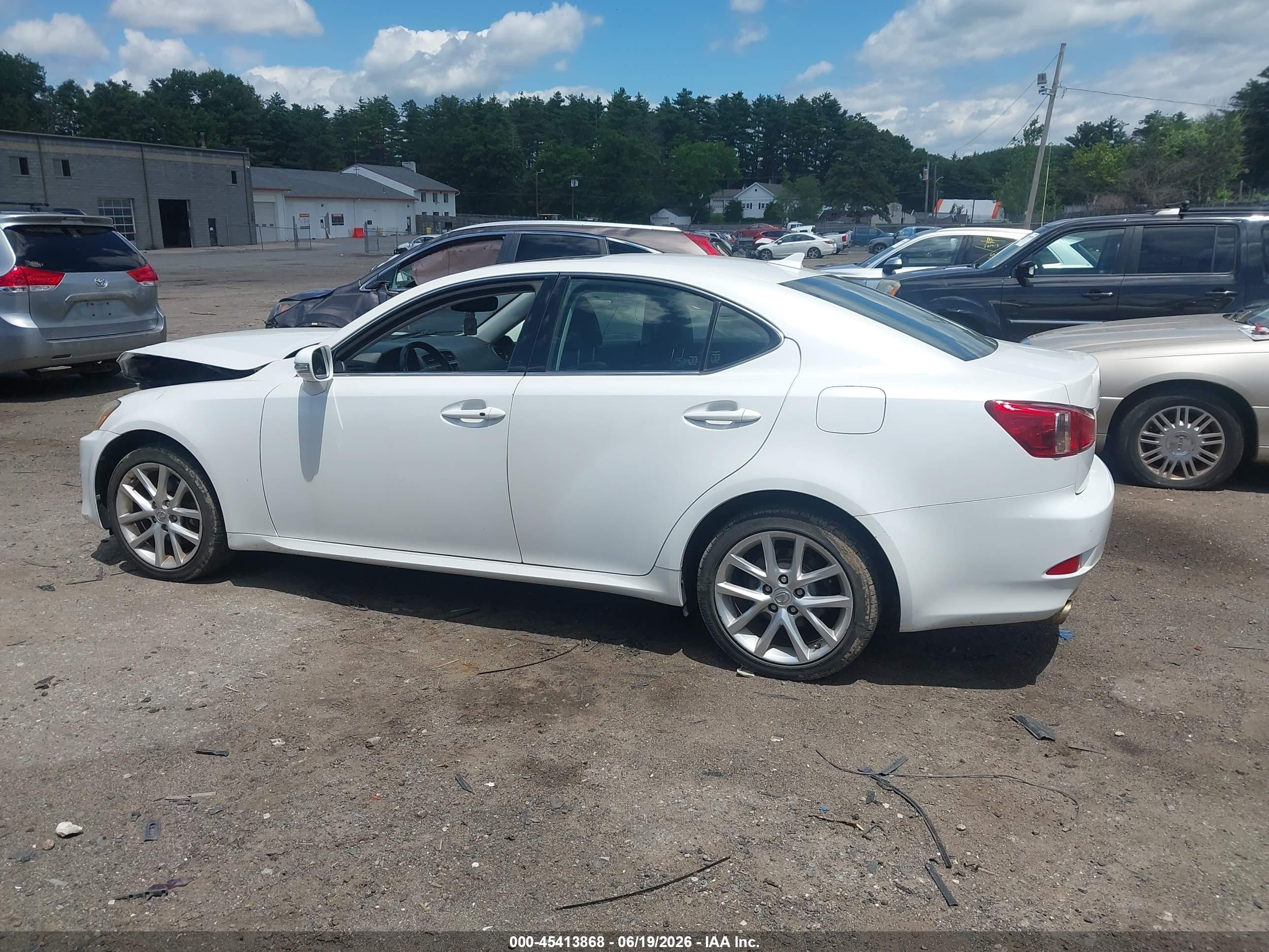 2011 Lexus Is 250   White vin: JTHCF5C20B5052531
