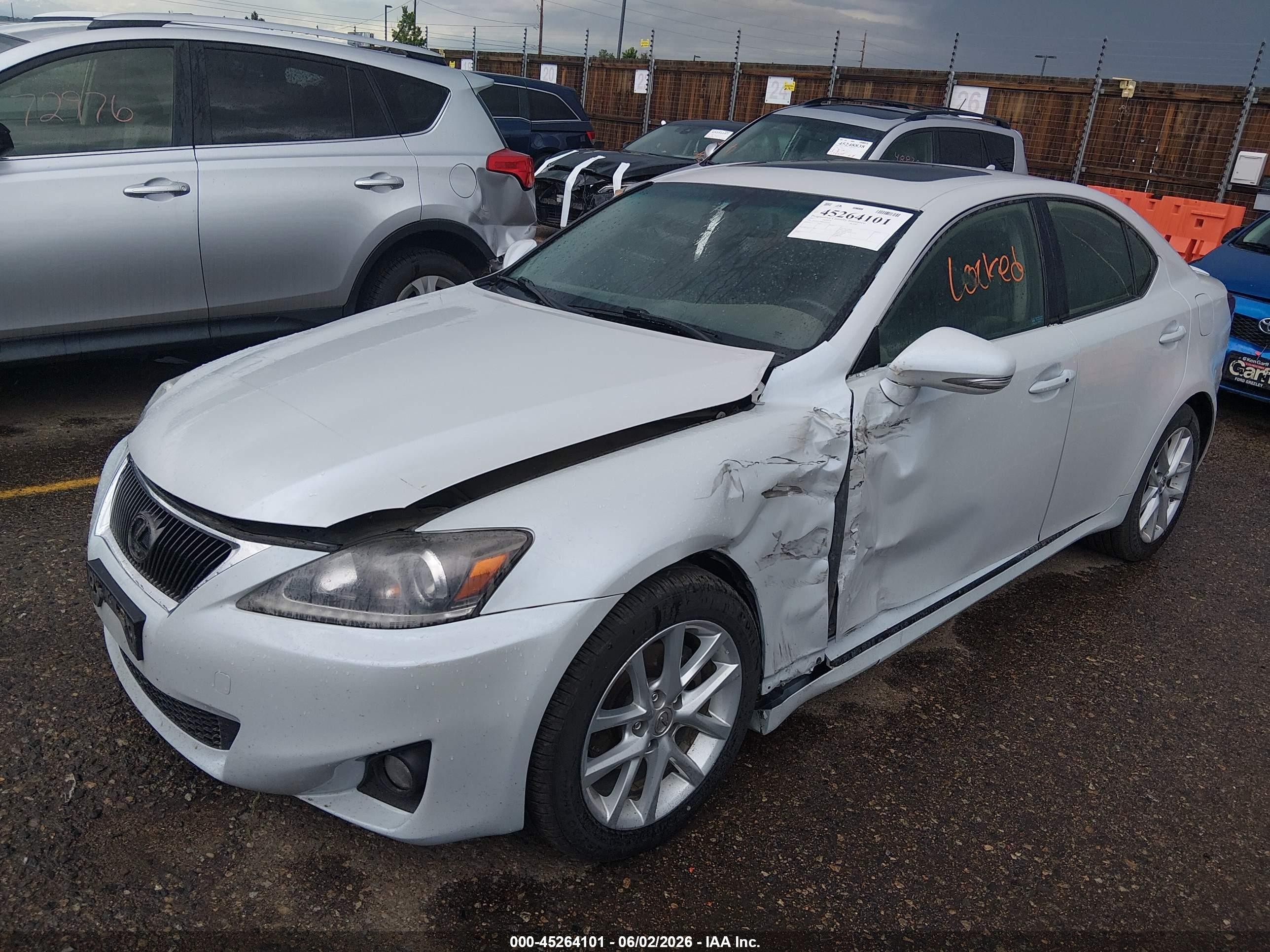 2011 Lexus Is 250   White vin: JTHCF5C20B5052576