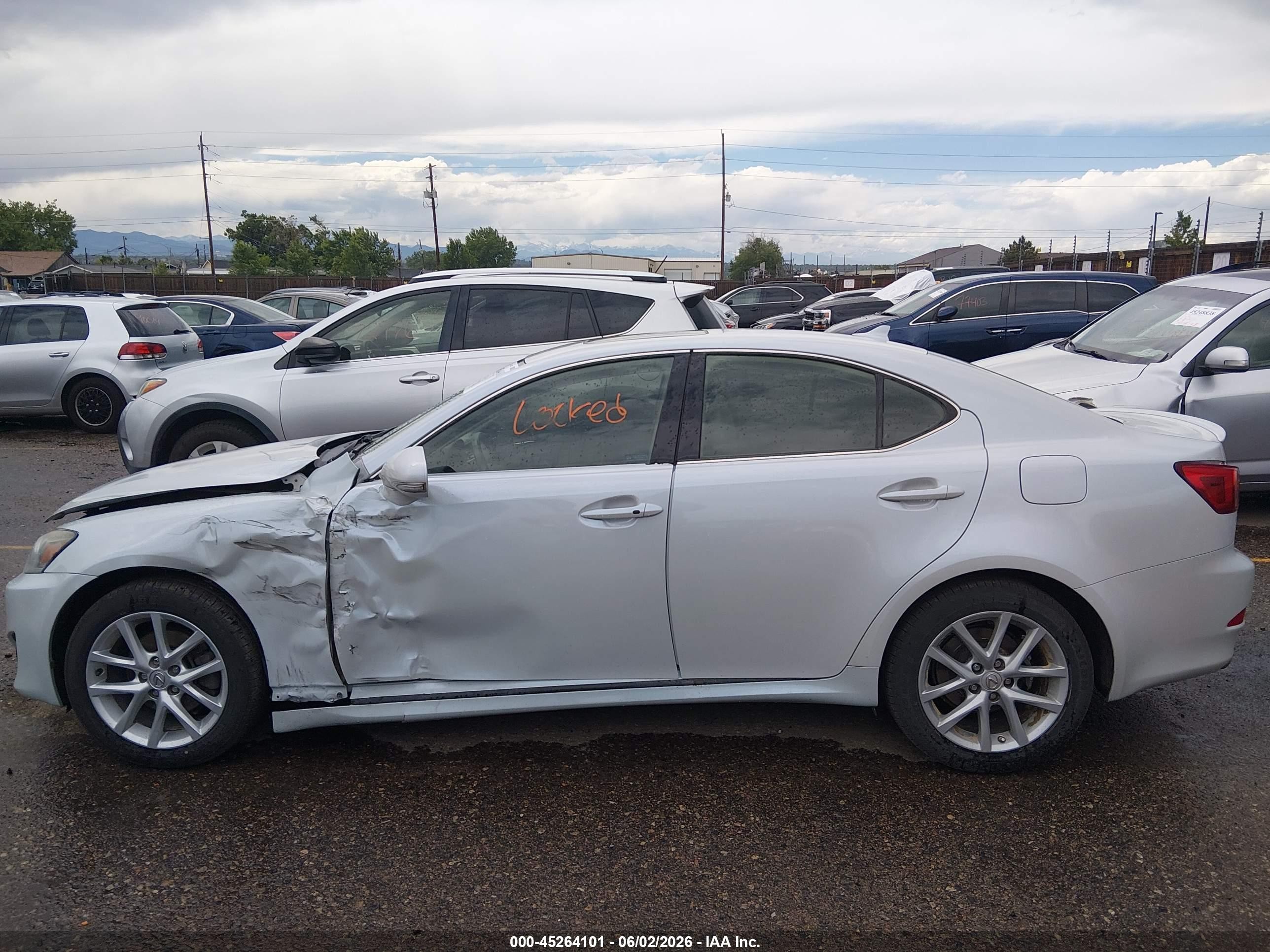 2011 Lexus Is 250   White vin: JTHCF5C20B5052576