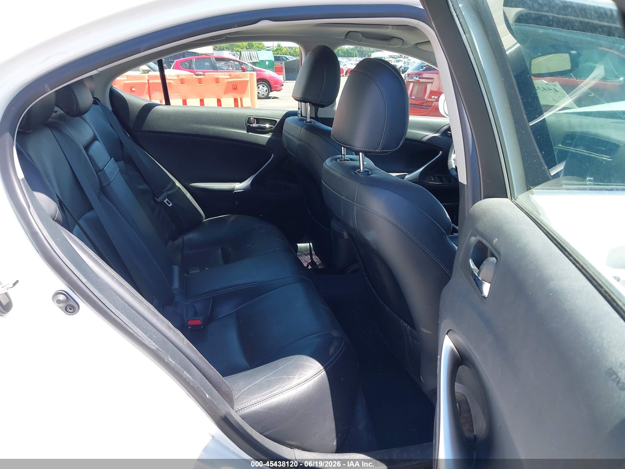 2013 Lexus Is 250   White vin: JTHCF5C20D5063886