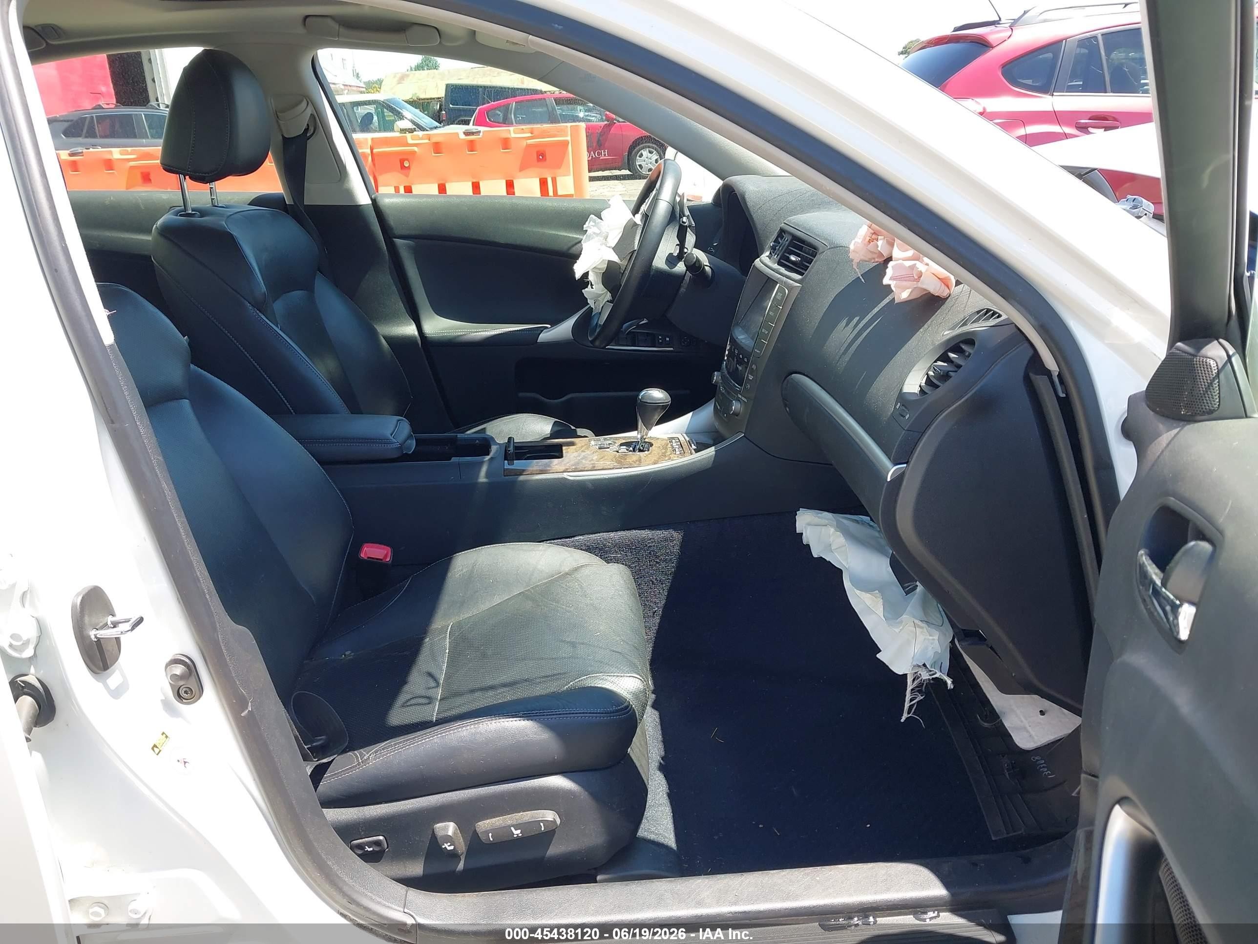 2013 Lexus Is 250   White vin: JTHCF5C20D5063886