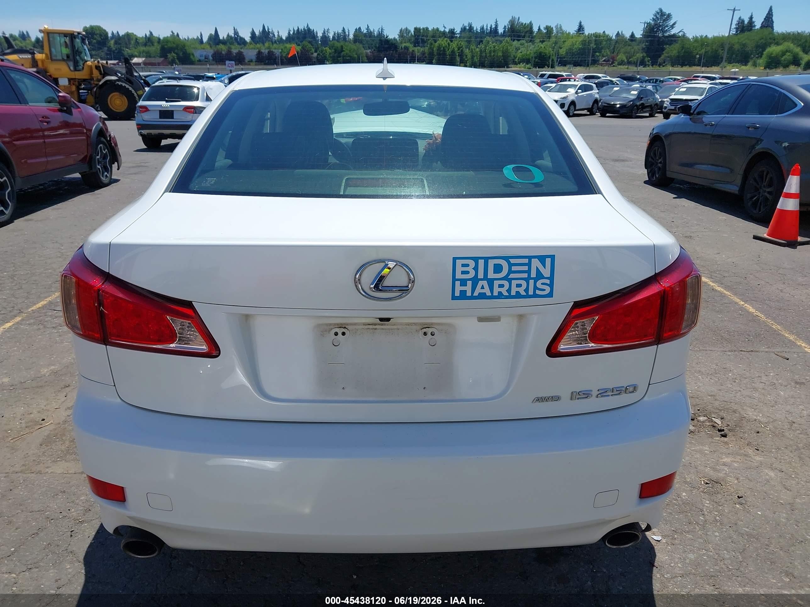 2013 Lexus Is 250   White vin: JTHCF5C20D5063886
