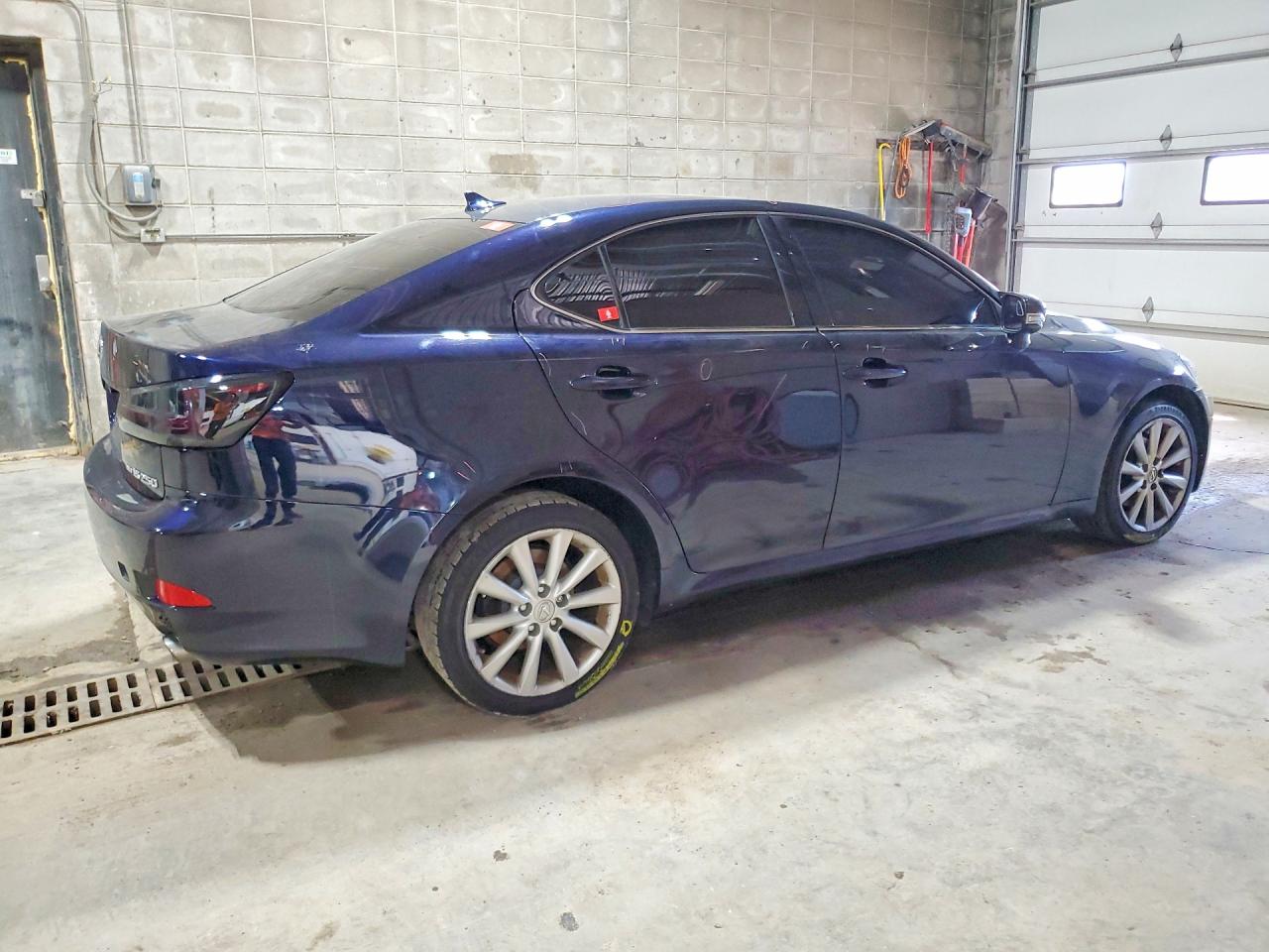 2010 Lexus Is 250 Blue vin: JTHCF5C21A5041519