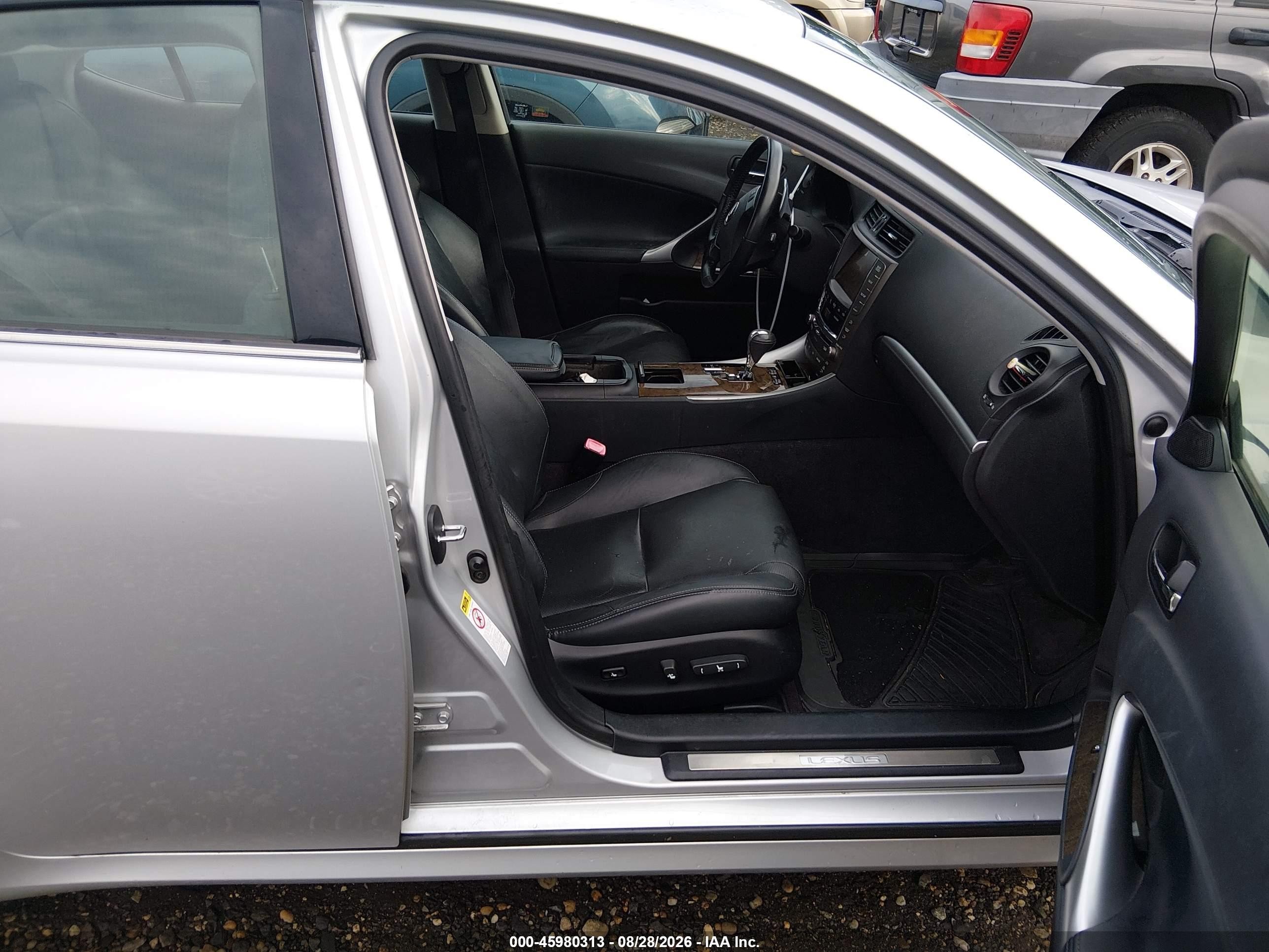 2011 Lexus Is 250 Серебряный vin: JTHCF5C21B5047127
