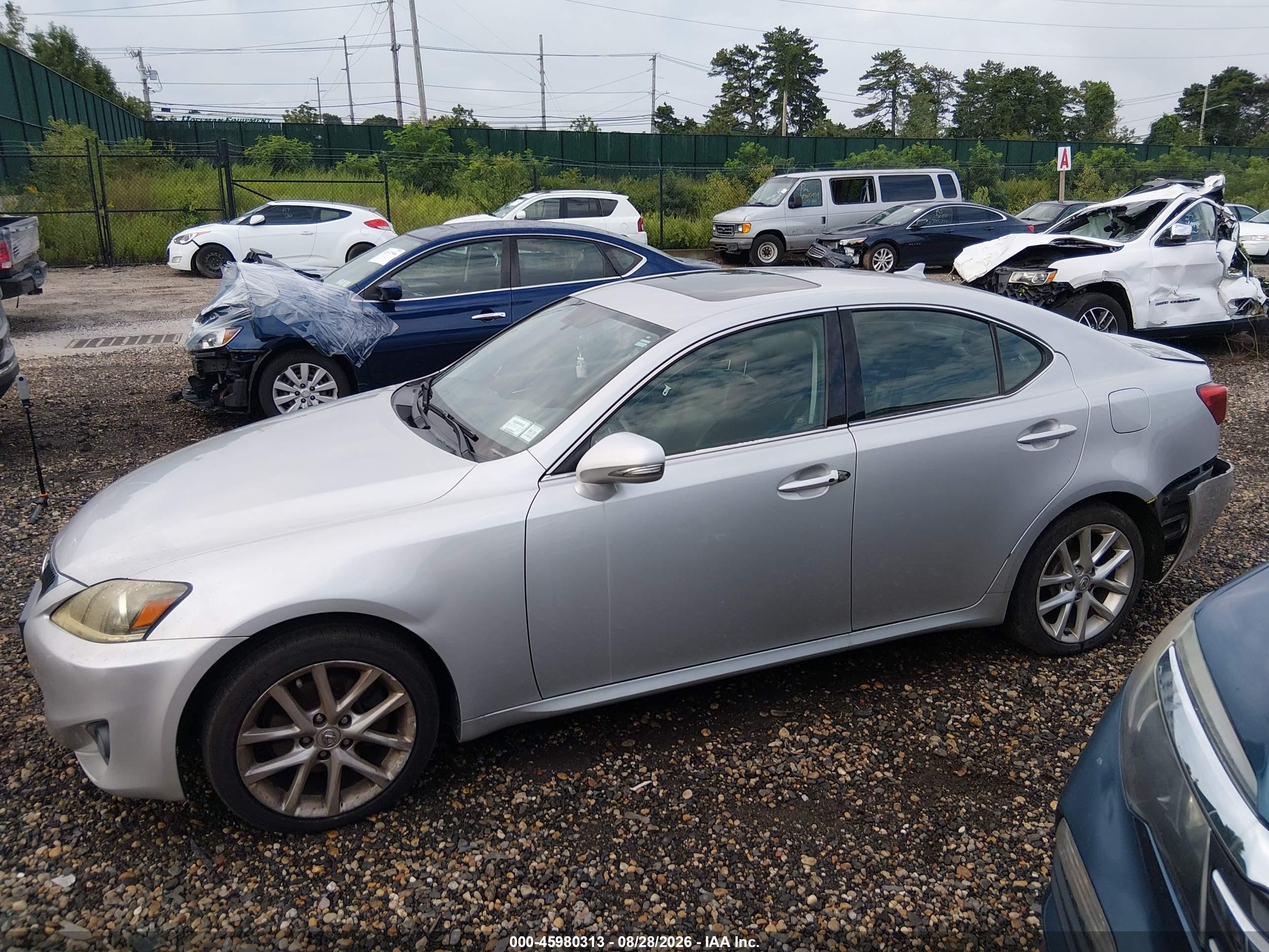 2011 Lexus Is 250 Серебряный vin: JTHCF5C21B5047127