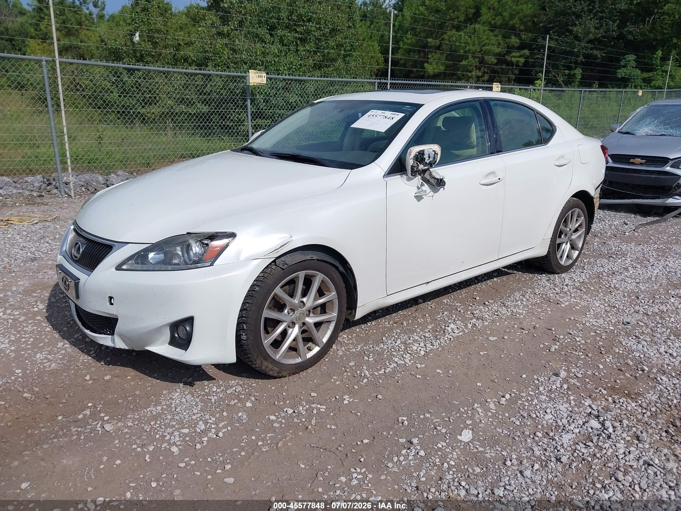 2013 Lexus Is 250   White vin: JTHCF5C21D2036066