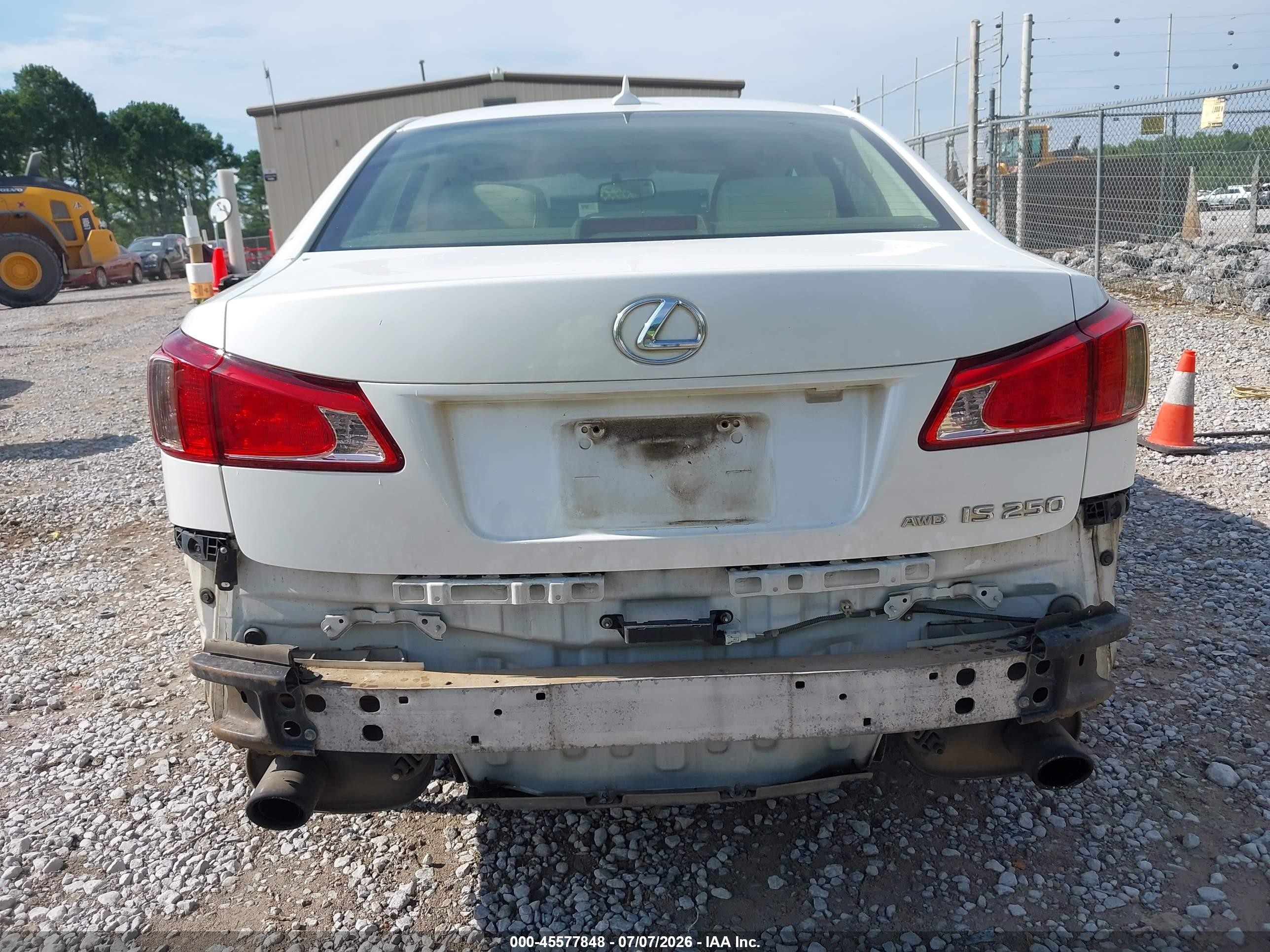 2013 Lexus Is 250   White vin: JTHCF5C21D2036066