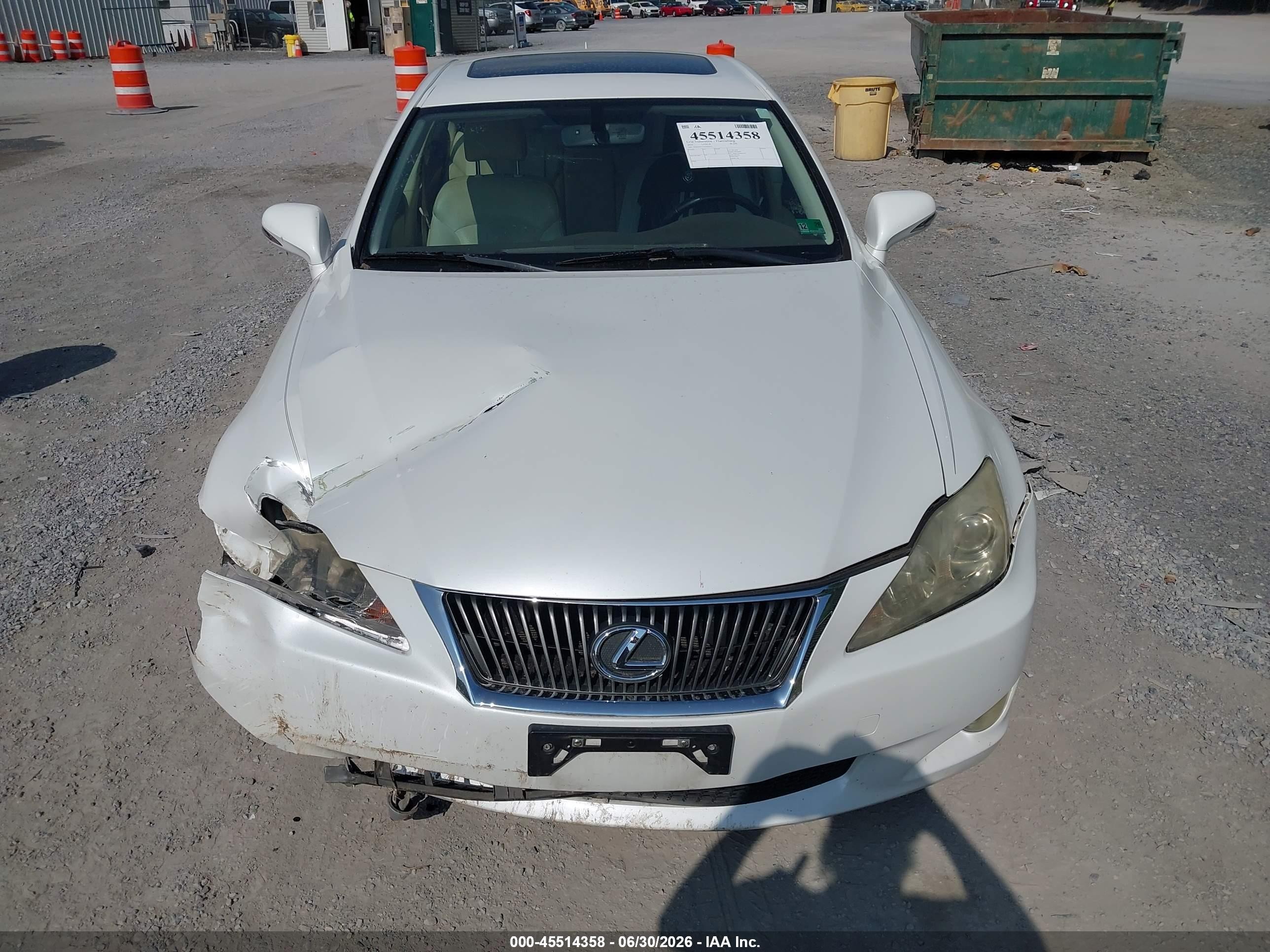 2010 Lexus Is 250   White vin: JTHCF5C22A2032555