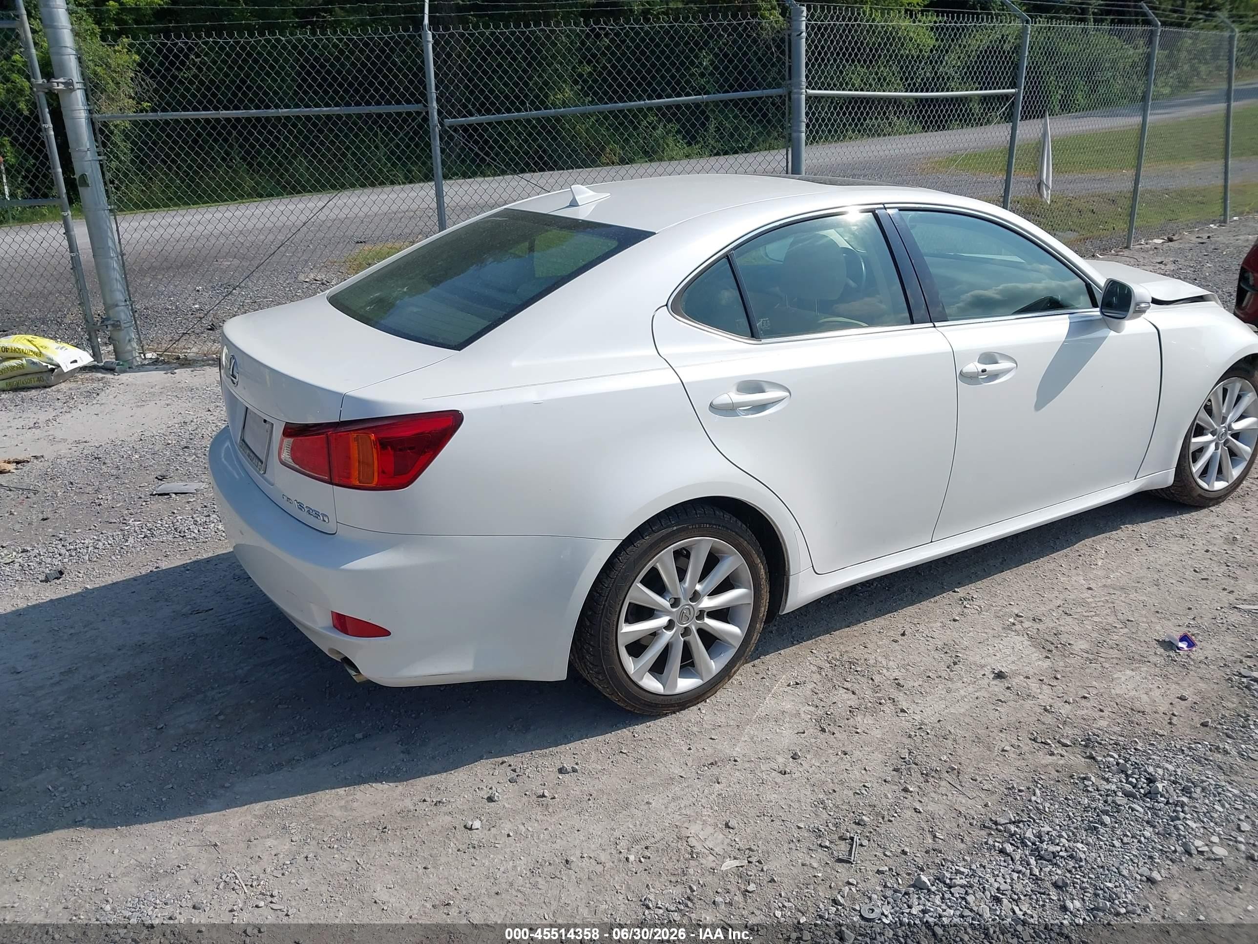2010 Lexus Is 250   White vin: JTHCF5C22A2032555