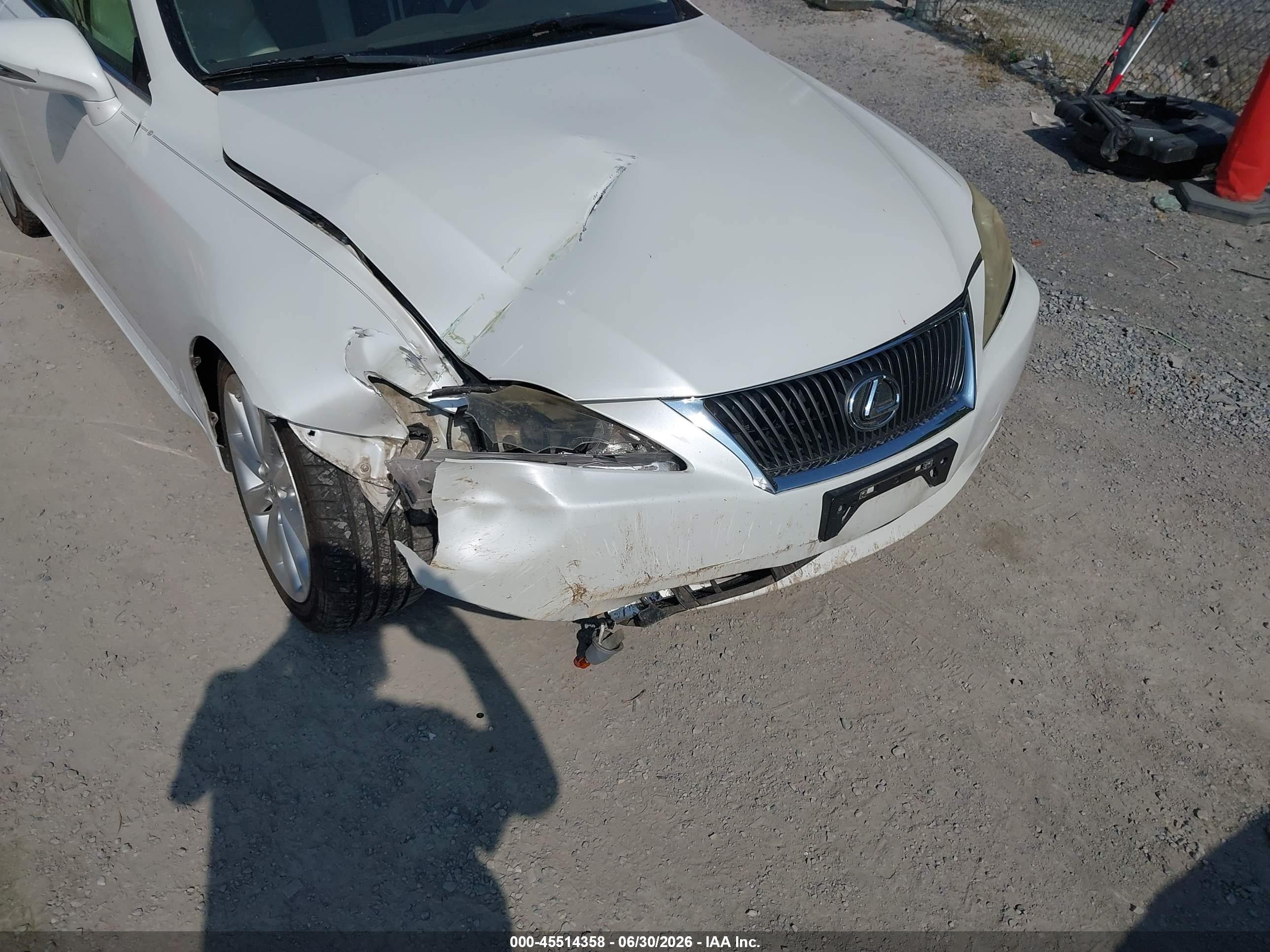 2010 Lexus Is 250   White vin: JTHCF5C22A2032555