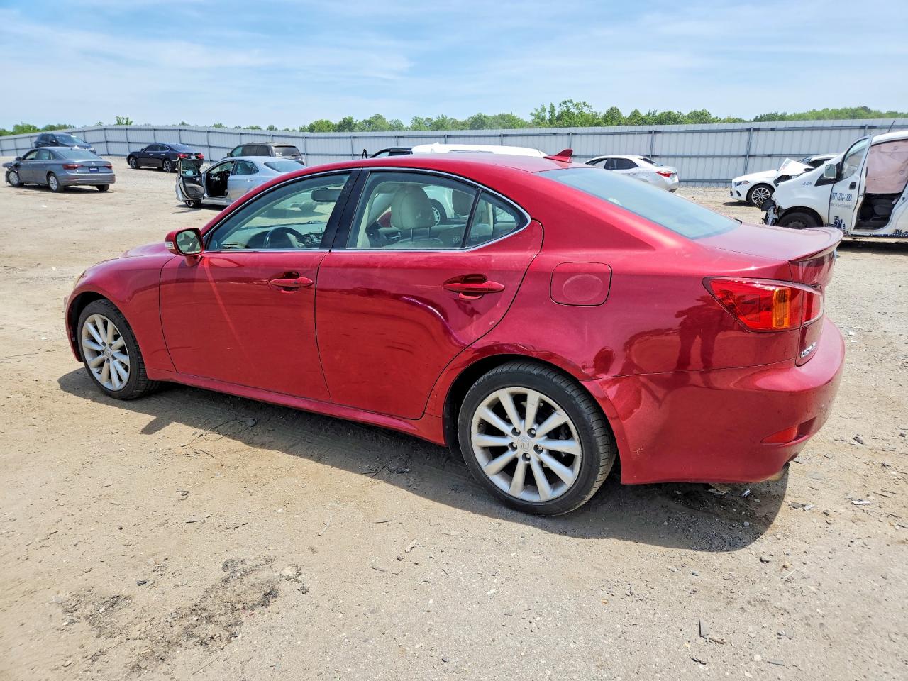 2010 Lexus Is 250 Red vin: JTHCF5C22A2033091
