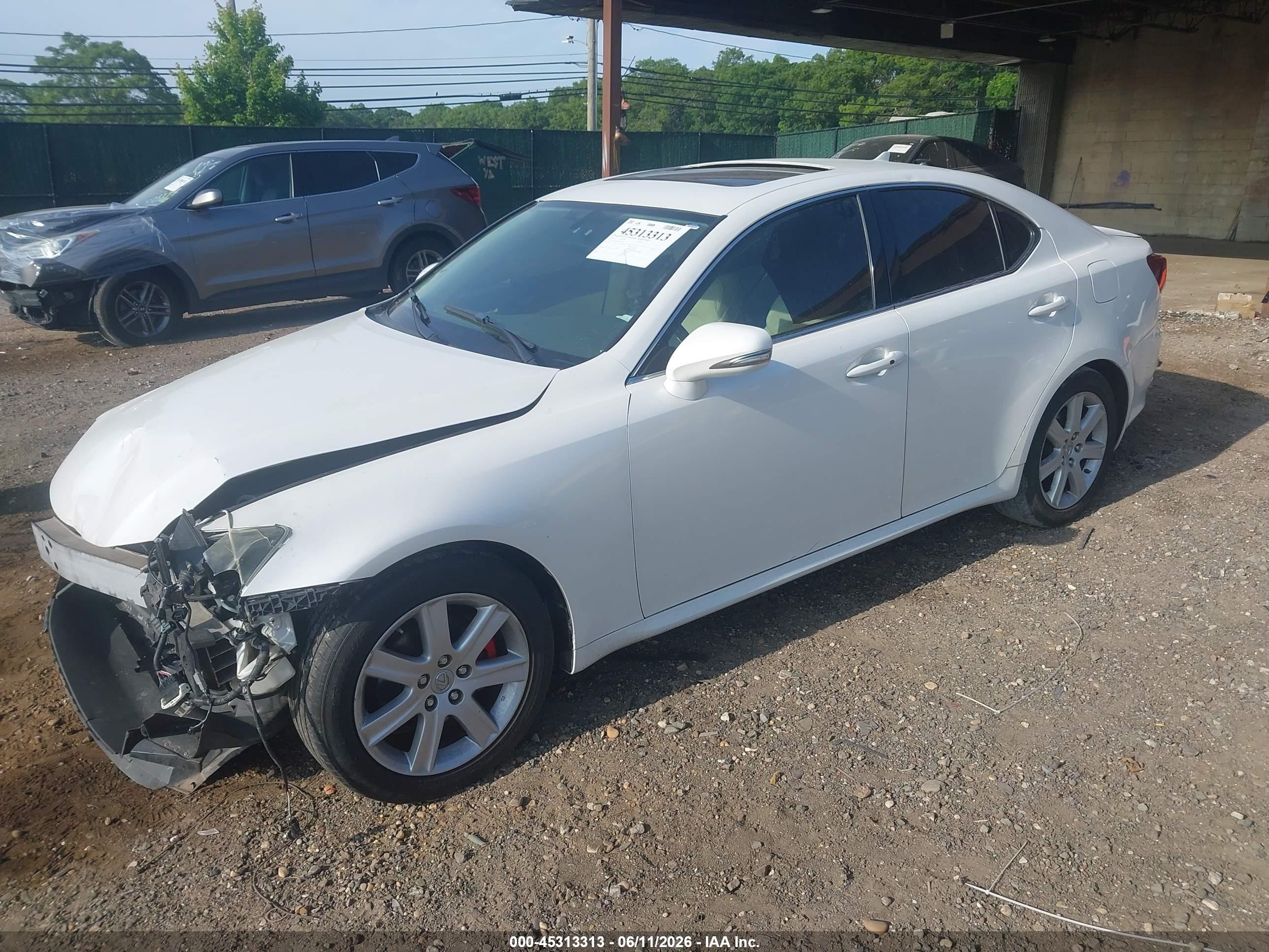2010 Lexus Is 250   White vin: JTHCF5C22A5036779
