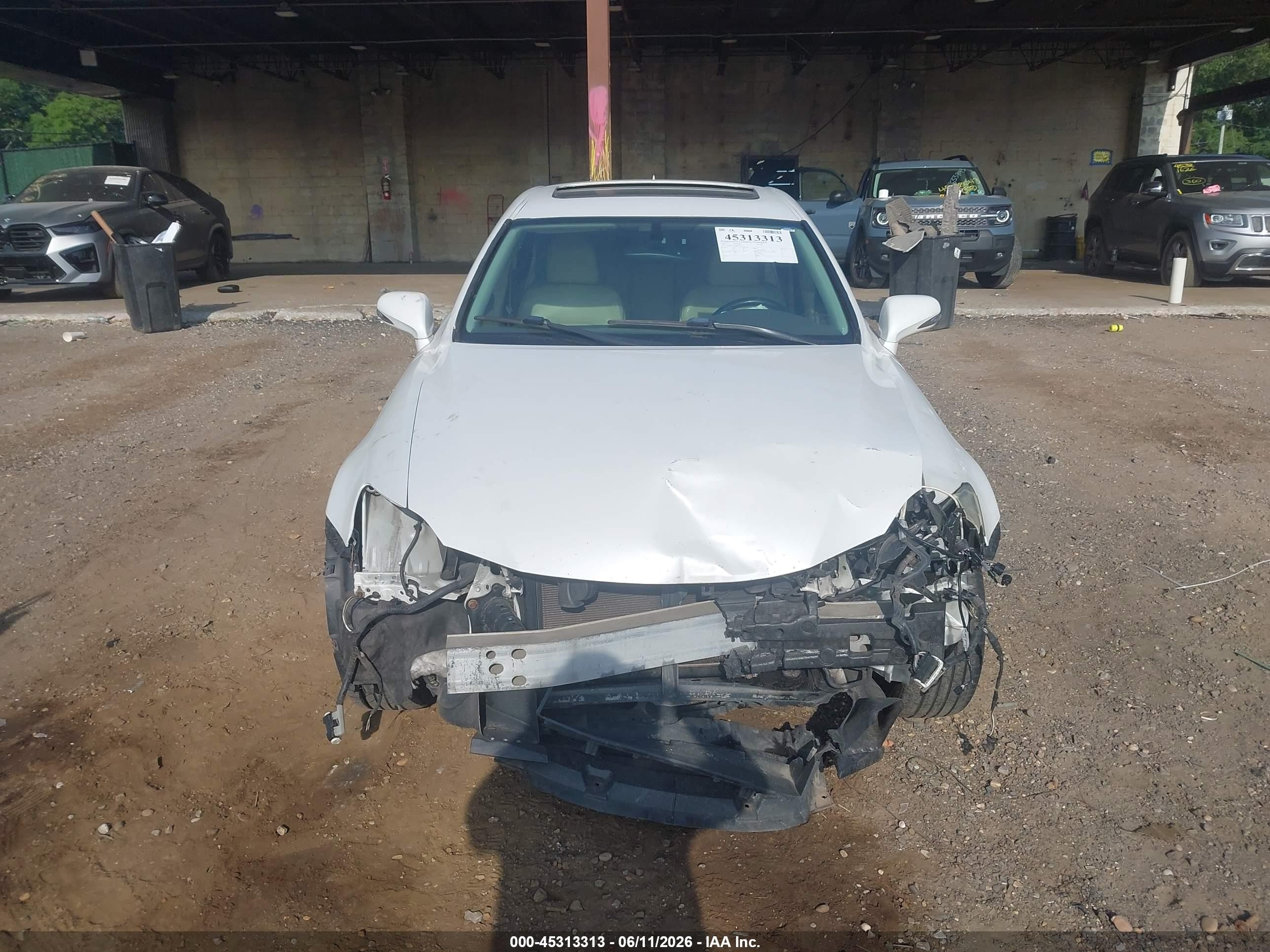 2010 Lexus Is 250   White vin: JTHCF5C22A5036779
