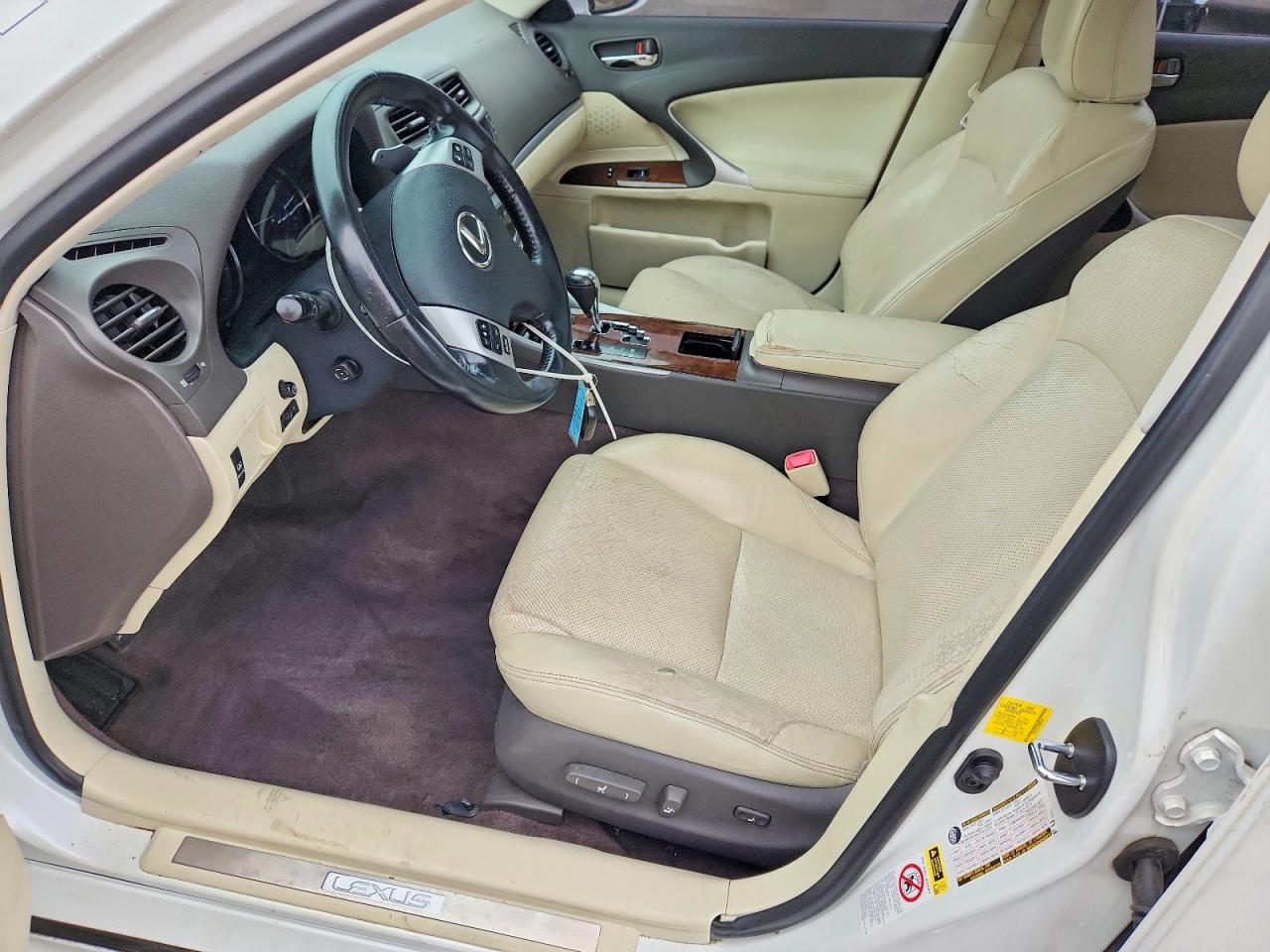 2011 Lexus Is 250 Белый vin: JTHCF5C22B5051817