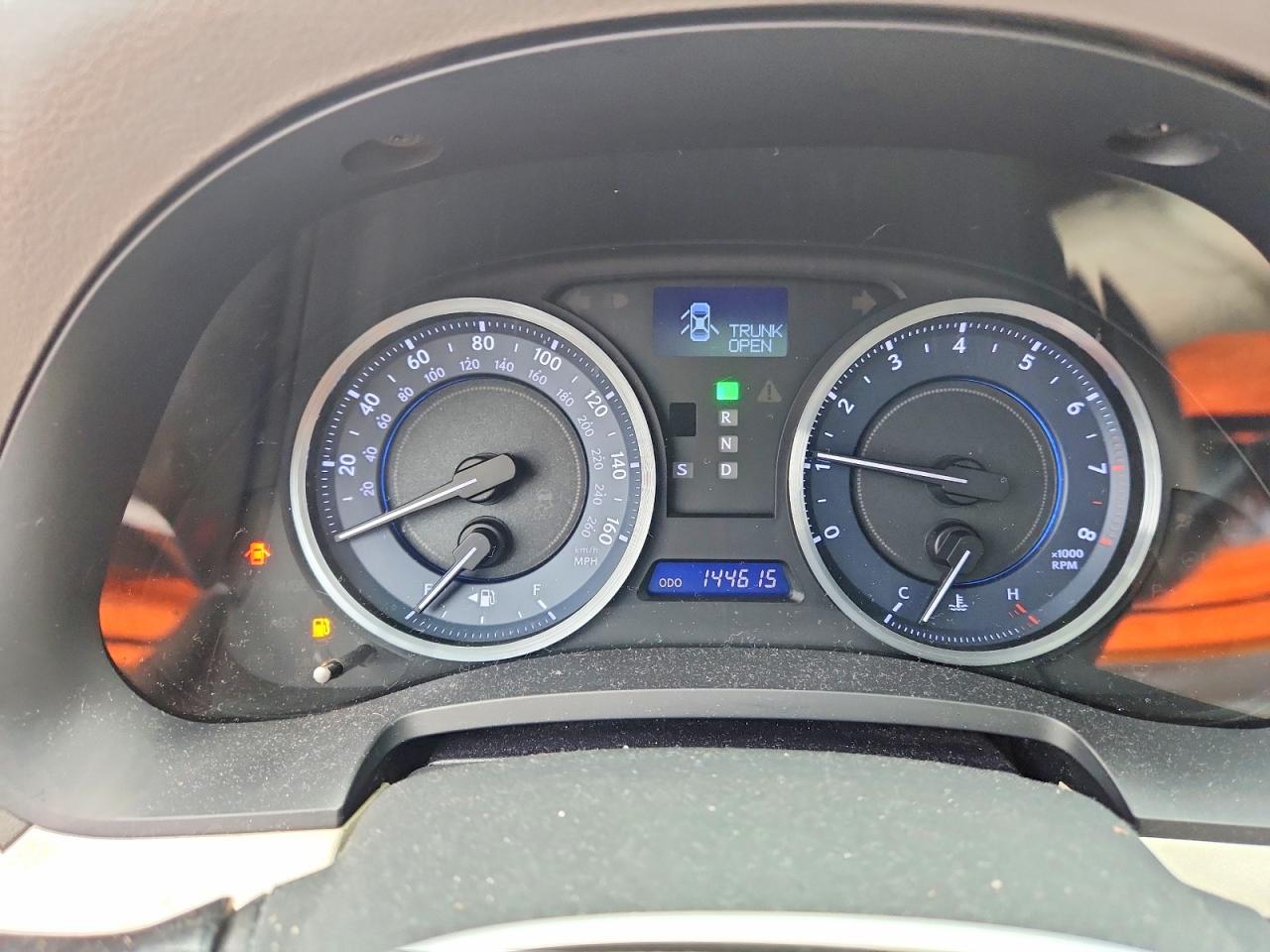 2011 Lexus Is 250 Белый vin: JTHCF5C22B5051817