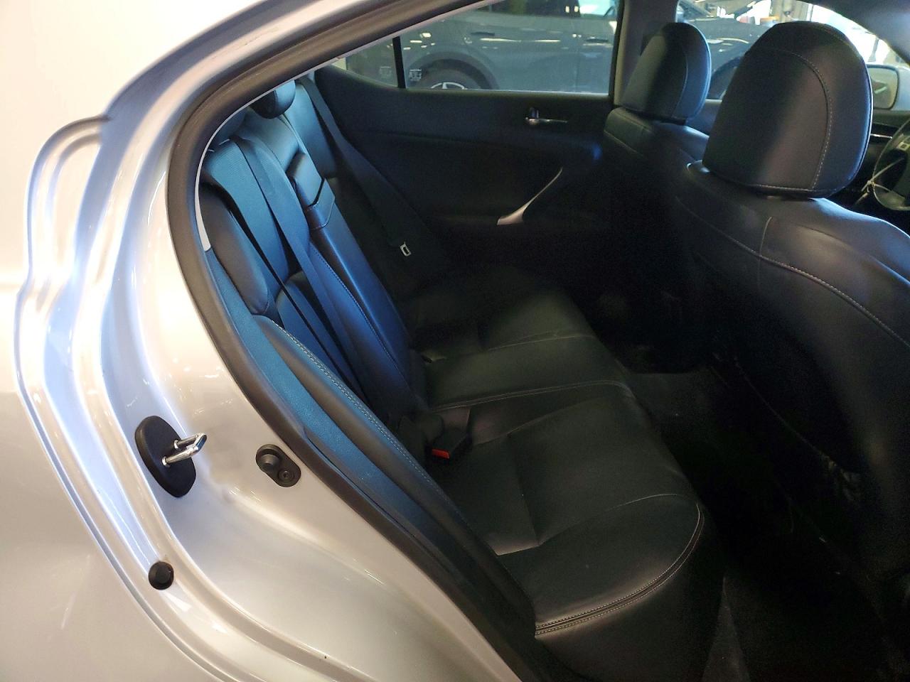 2012 Lexus Is 250 Silver vin: JTHCF5C22C5056100